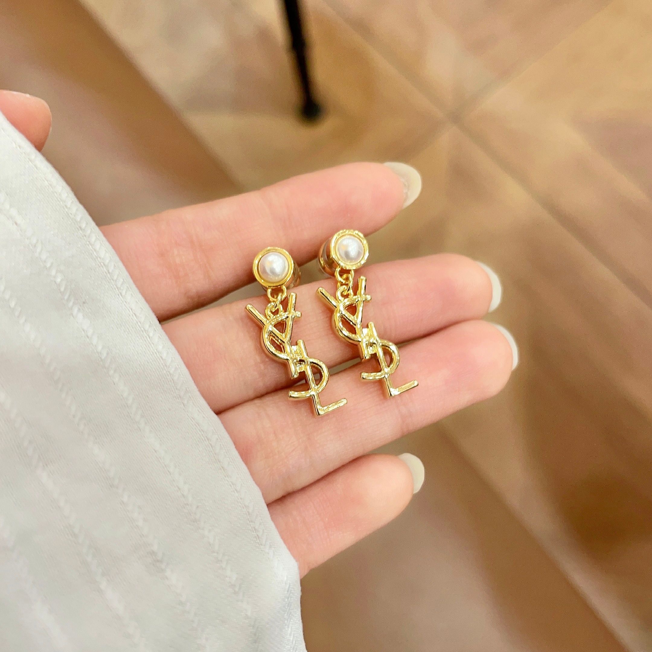 생로랑(YSL) 귀걸이 악세사리