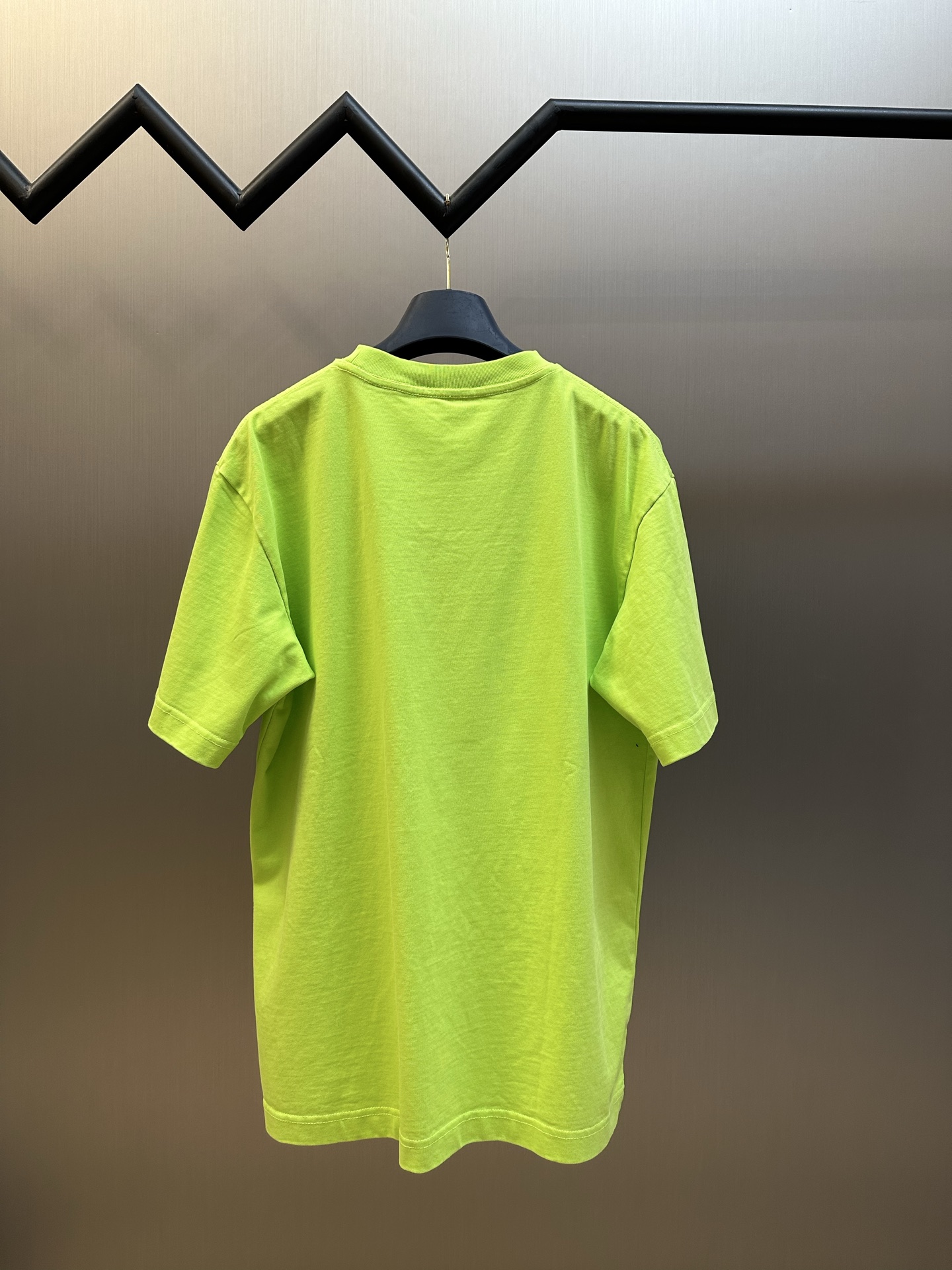 디올(DIOR) 박스 로고 자수 반소매 티셔츠 의류