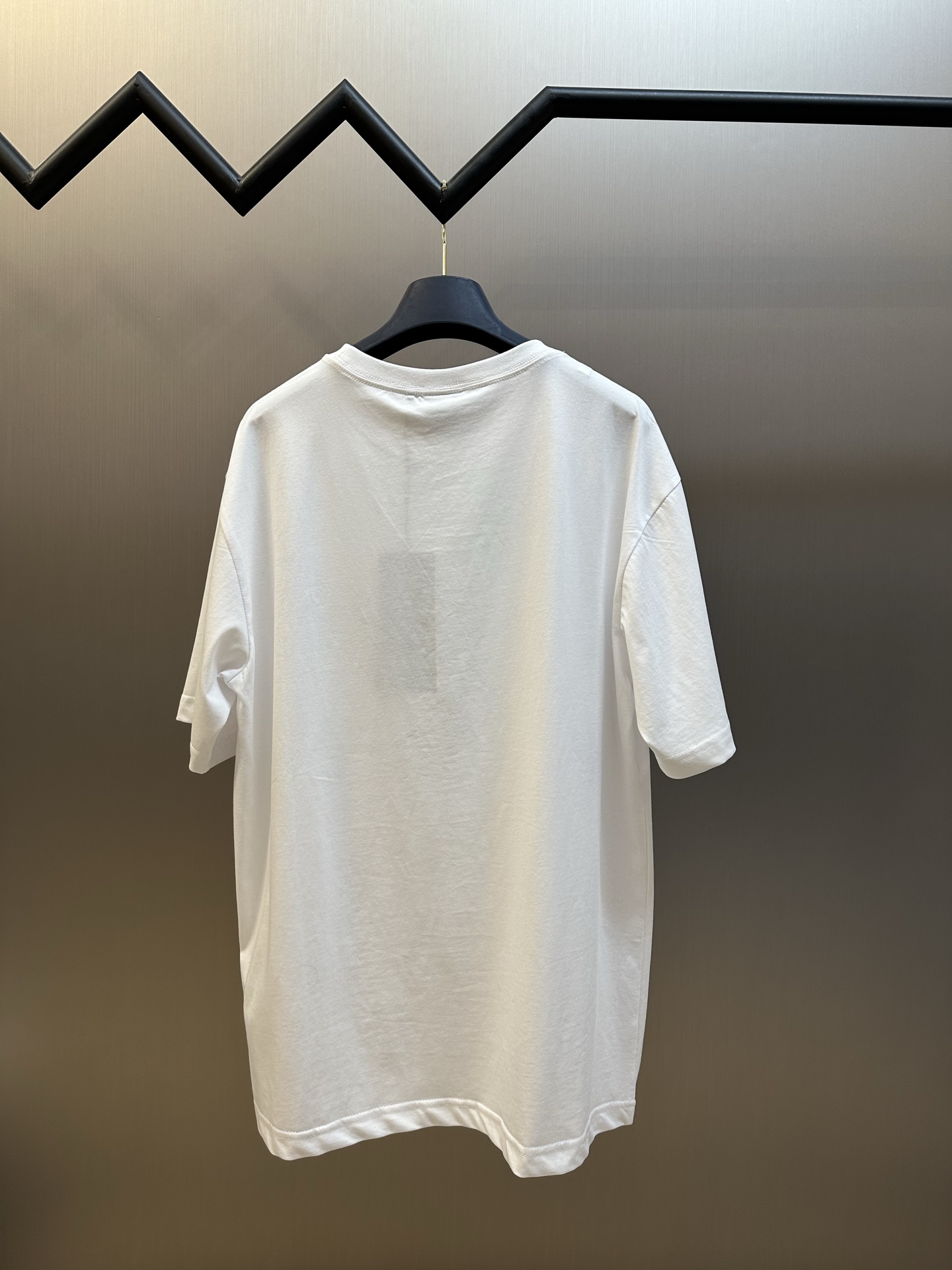 디올(DIOR) 포니 자수 반소매 티셔츠 의류