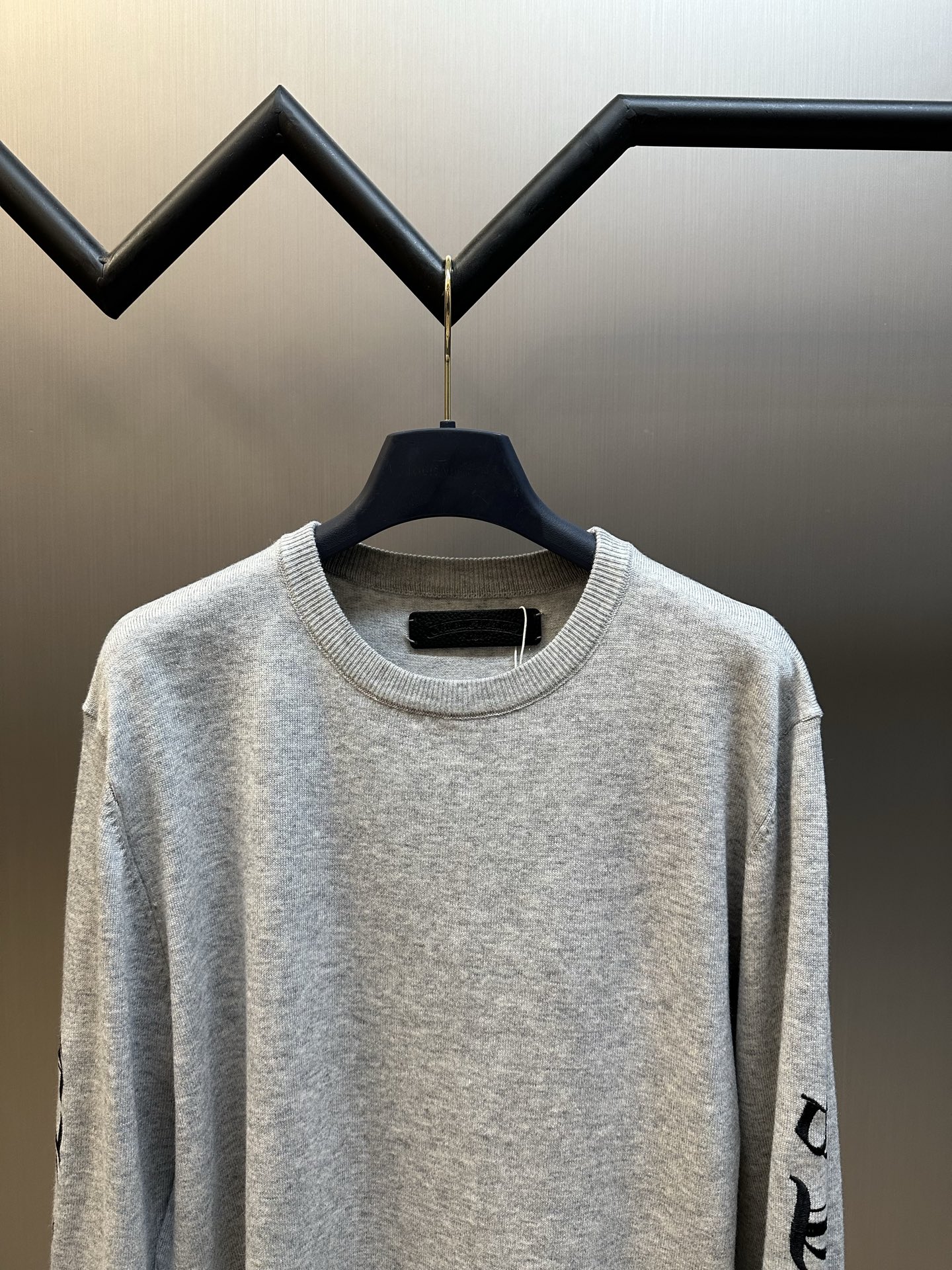 크롬하츠(Chrome Hearts) 롤 스크롤 자수 캐시미어 니트 의류