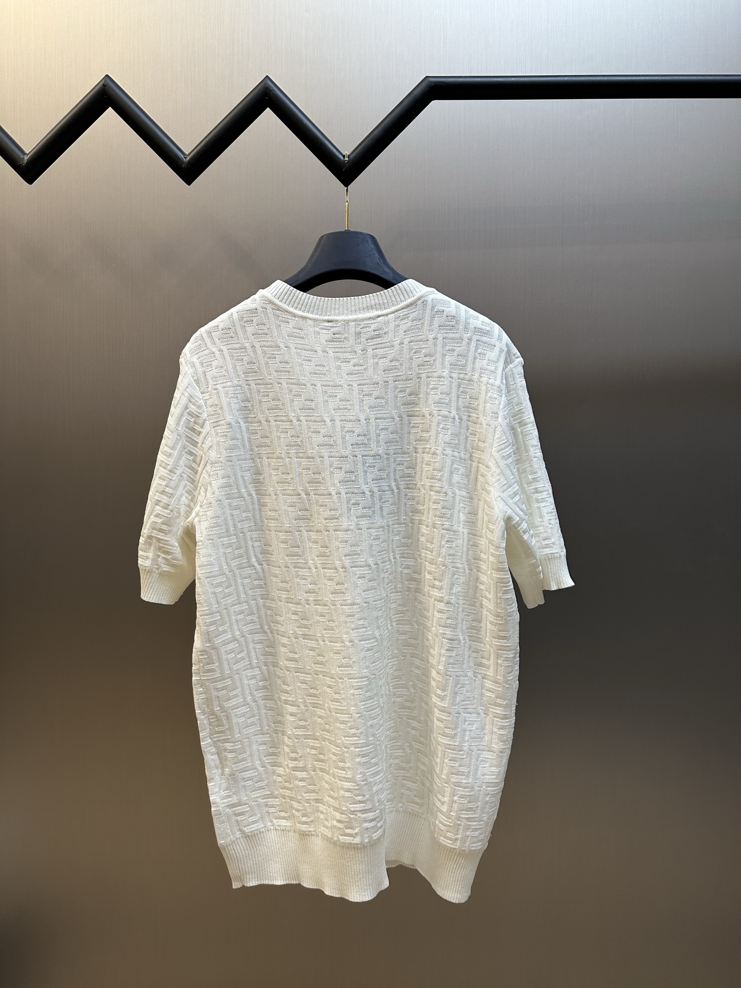 펜디(FENDI) 올오버 니트 반팔 의류