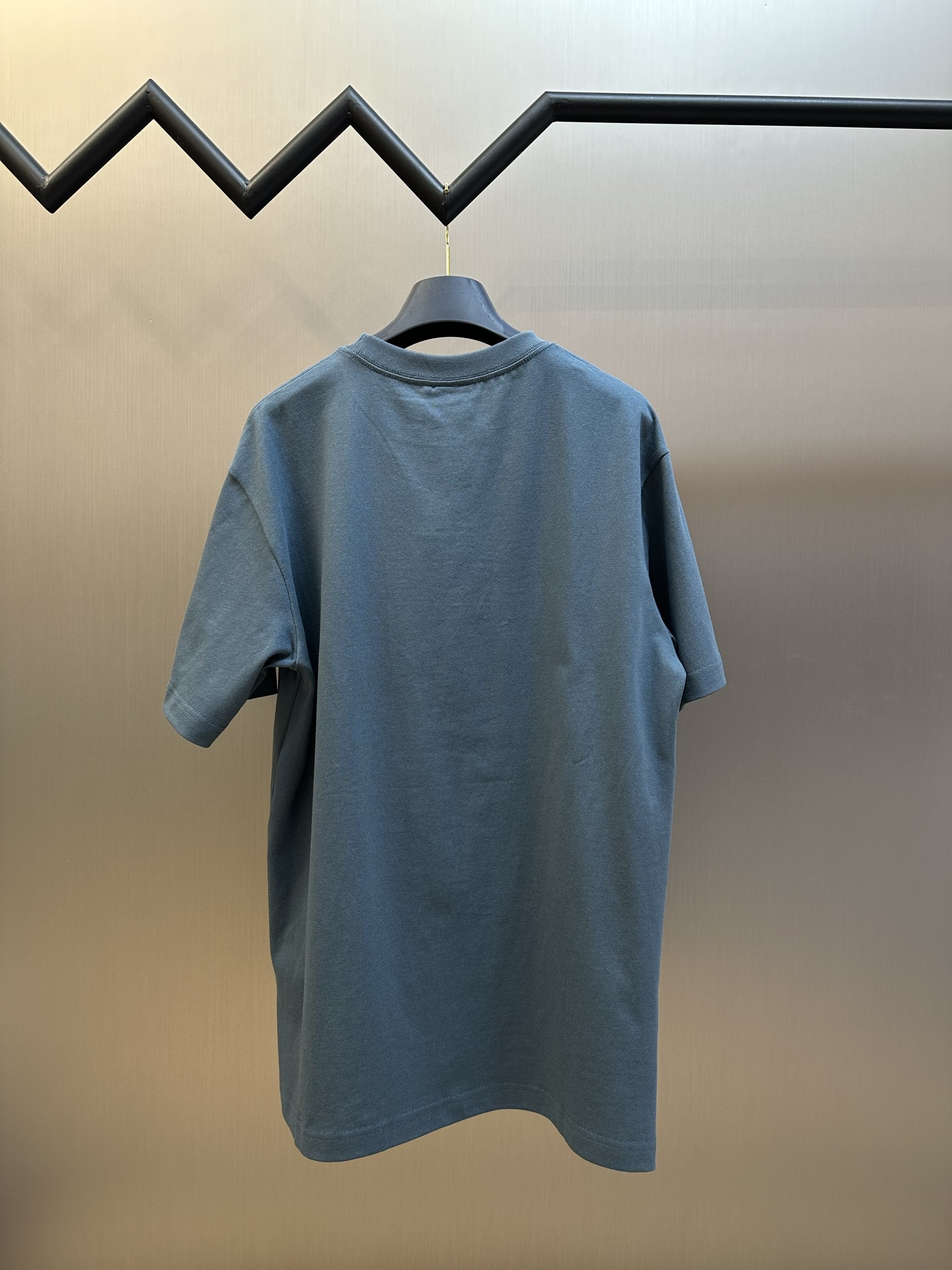 디올(DIOR) 자수 반팔 티셔츠 의류