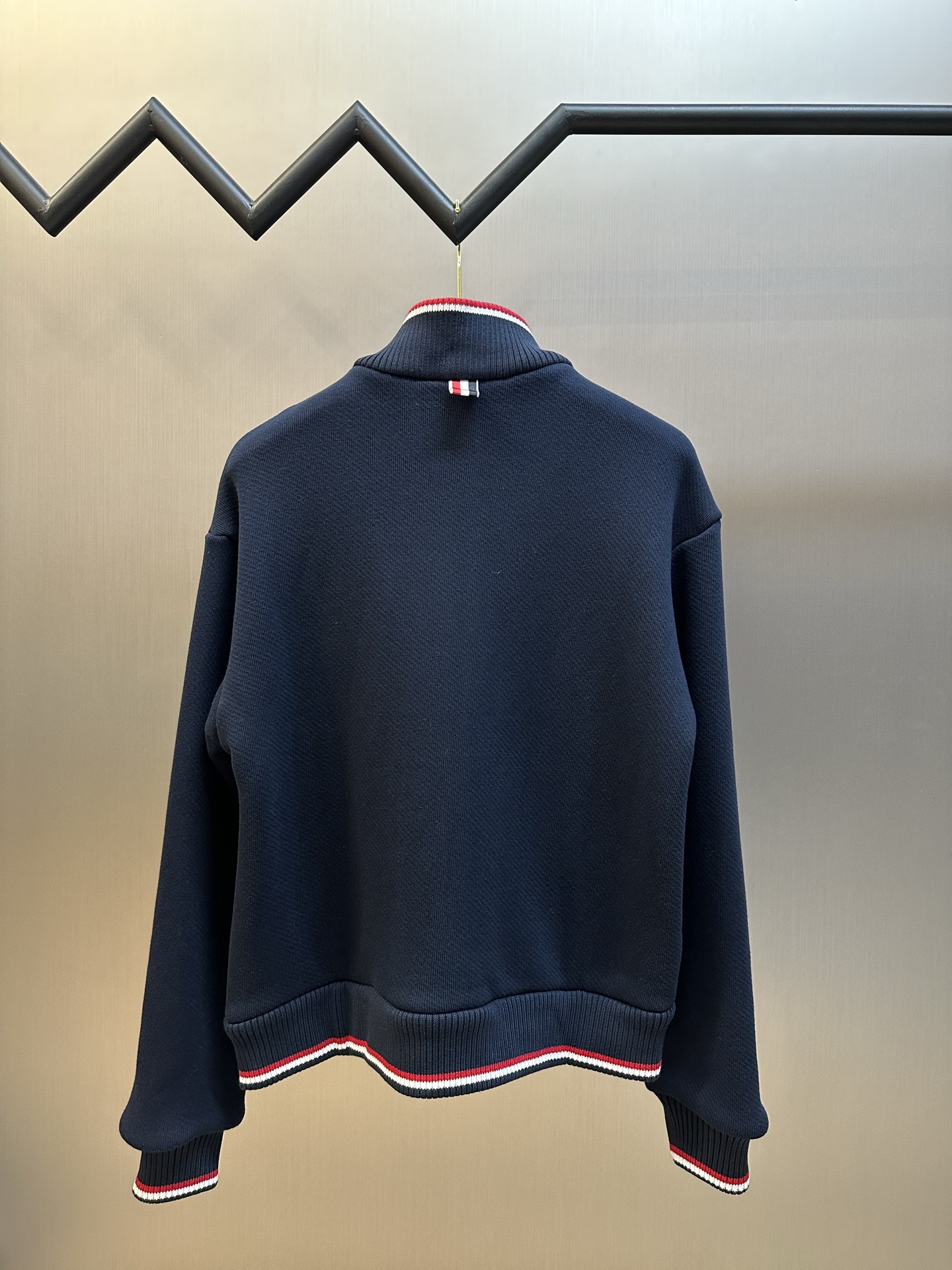 톰브라운(Thom Browne) 태그 집업 스탠드칼라 재킷 의류