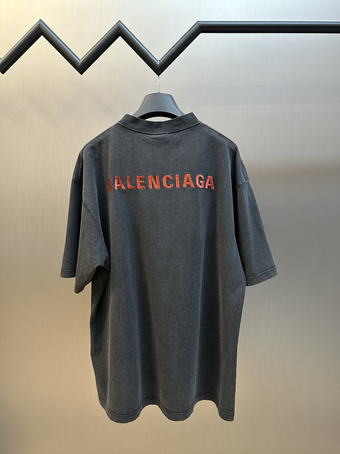 발렌시아가(Balenciaga) 레터 자수 반팔 티셔츠 의류