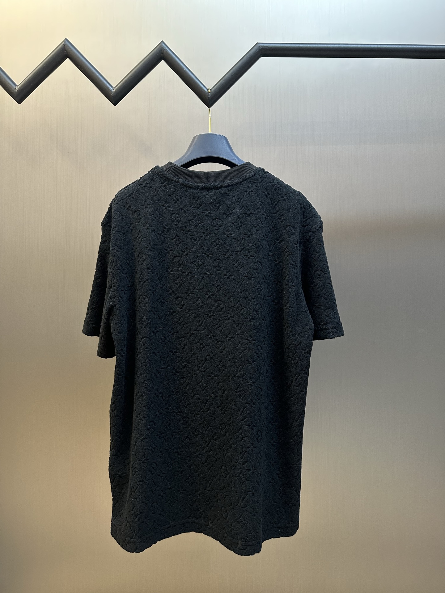 루이비통(LV) 엠보싱 테리 원단 반팔 티셔츠 의류