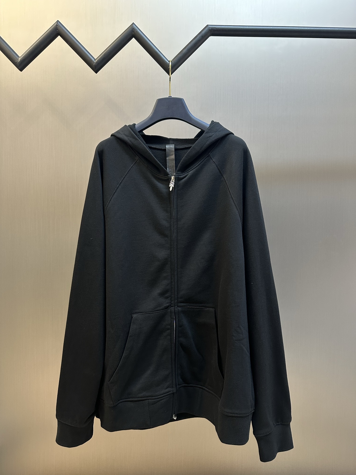 크롬하츠(Chrome Hearts) 레터링 자수 후드 스웨트셔츠 의류