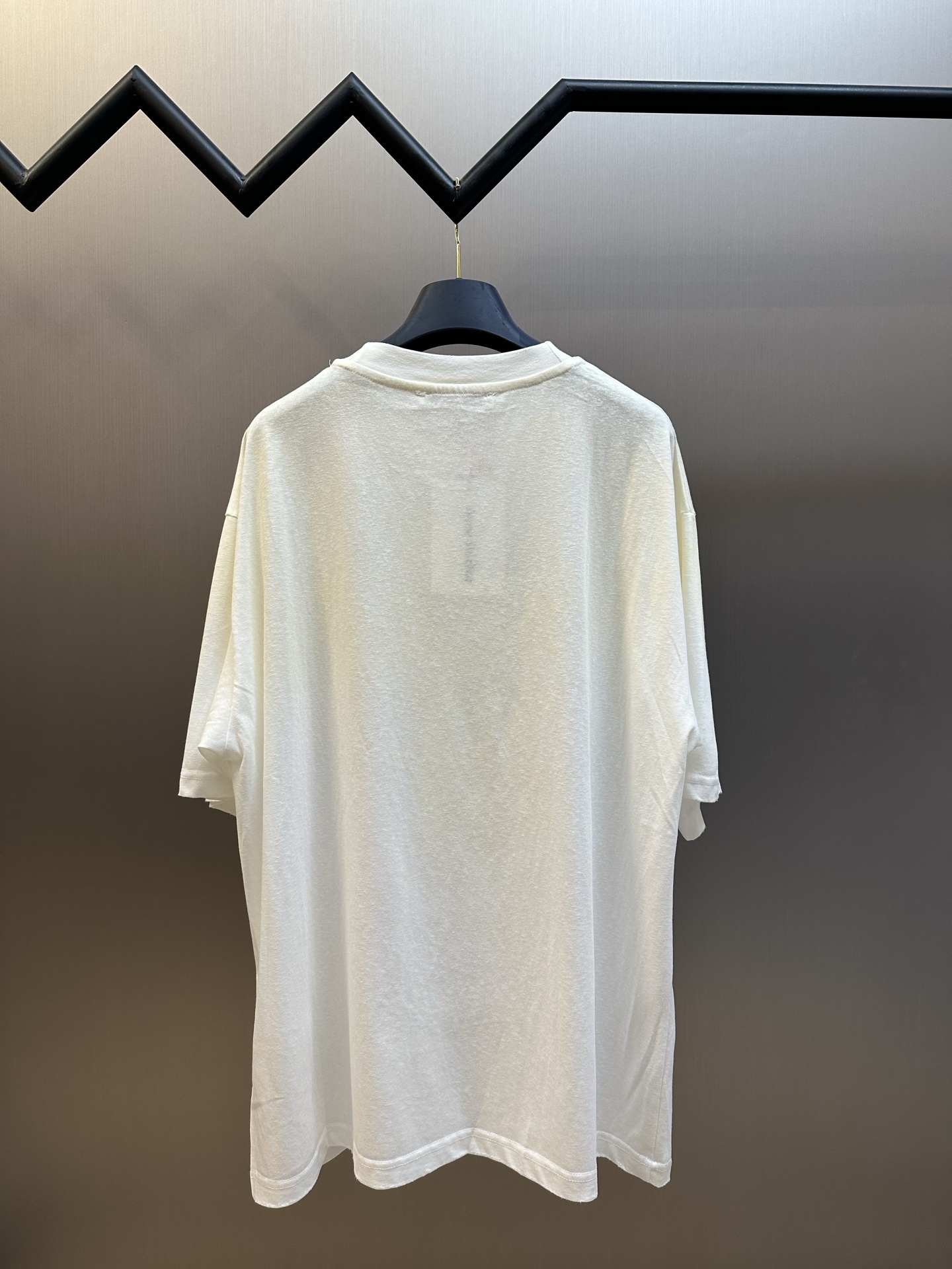 아크네(Acne studios) 스프레이 워싱 로고 반팔 의류