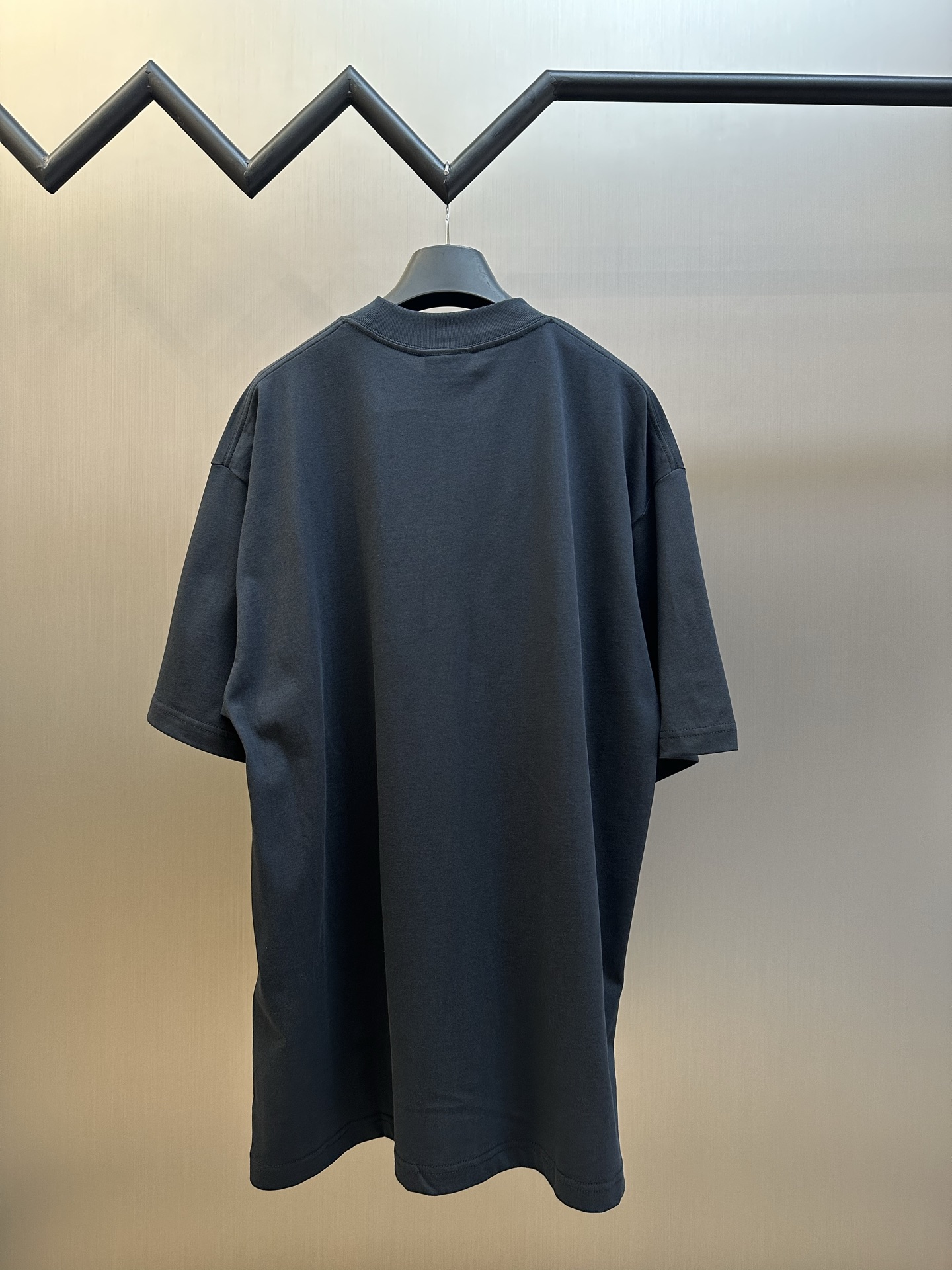 발렌시아가(Balenciaga) 나노 프린트 반팔 의류