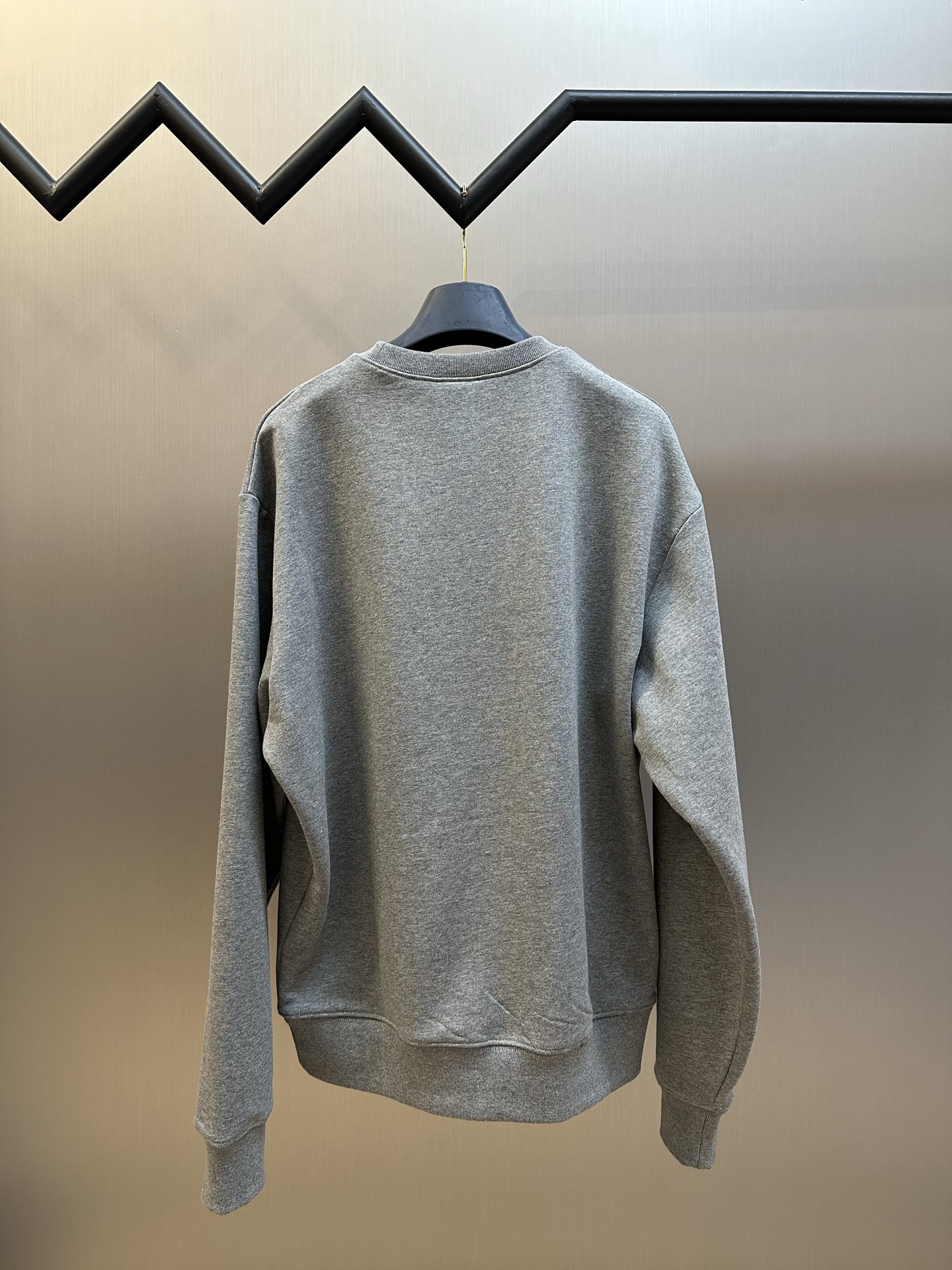 디올(DIOR) 포니 자수 맨투맨 의류