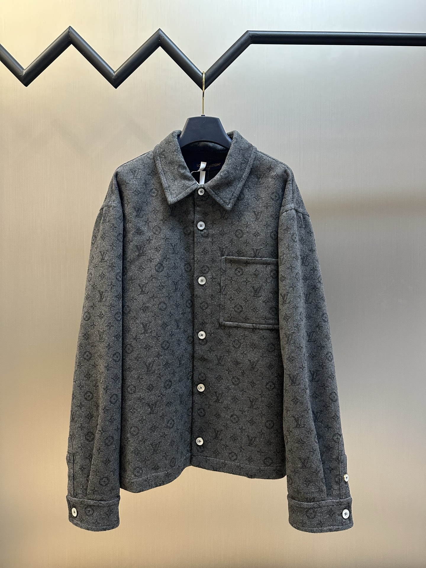 루이비통(LV)  양면 셔츠형 싱글 버튼 재킷 의류