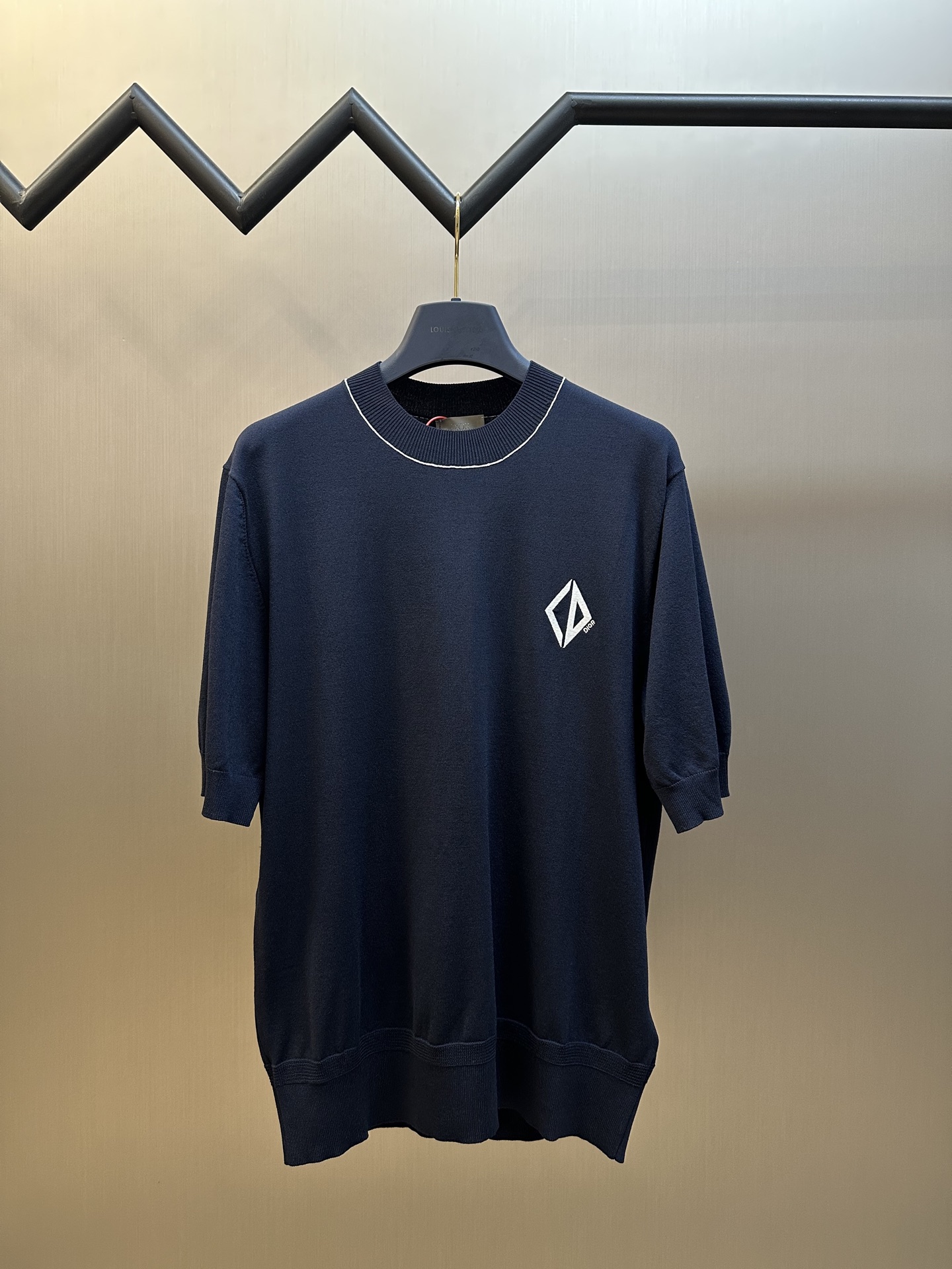 디올(DIOR) 자수 니트 반팔 의류