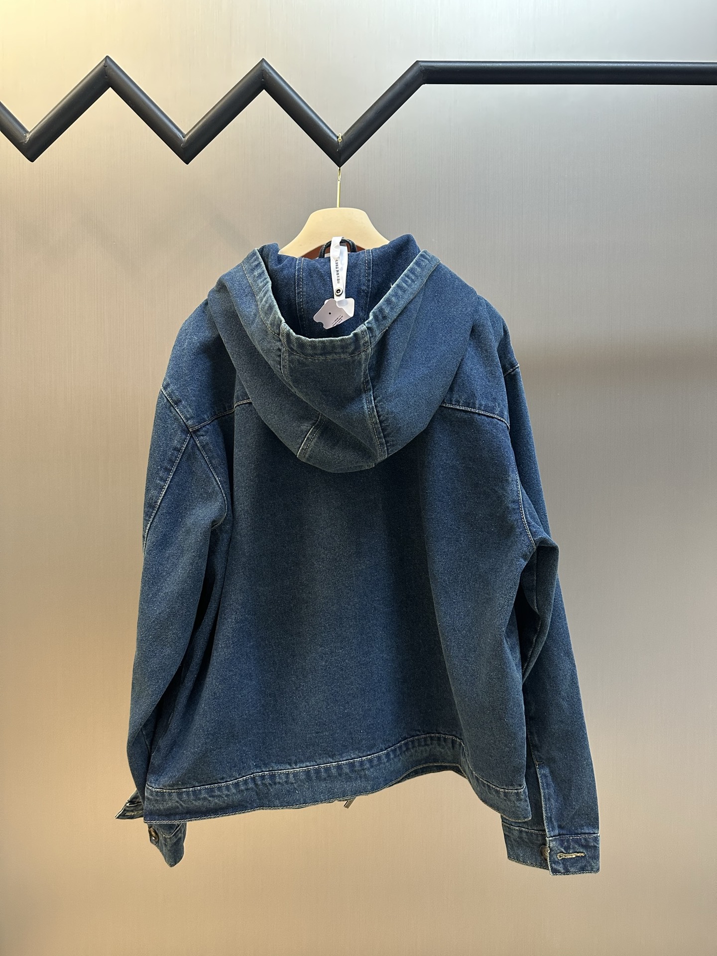 미우미우(MiuMiu) 후드 자수 지퍼 데님 재킷 의류