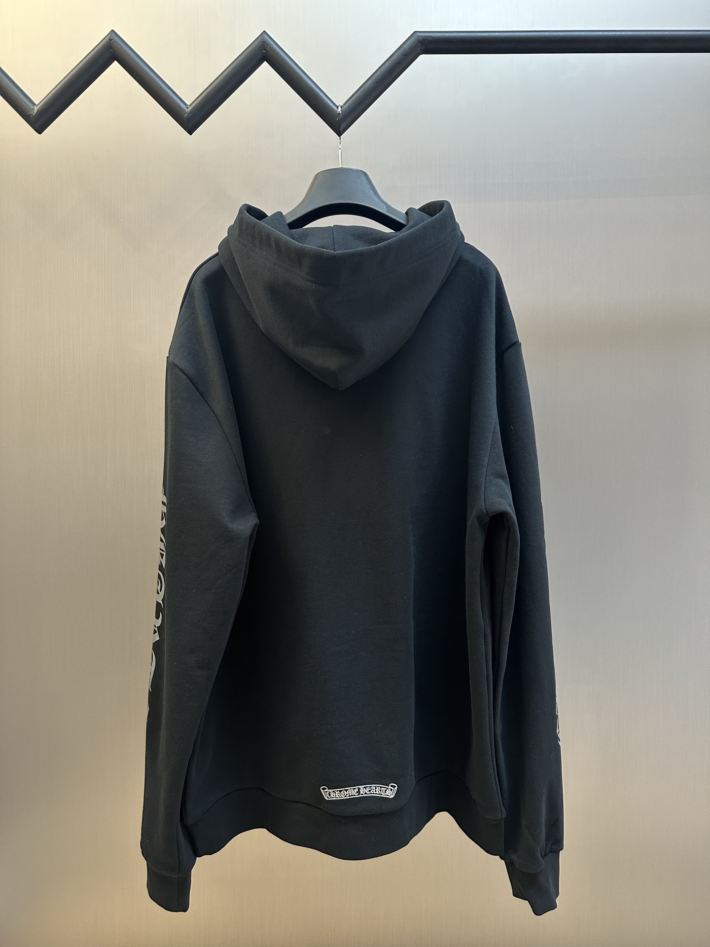 크롬하츠(Chrome Hearts) 리미티드 레터링 후드티 의류