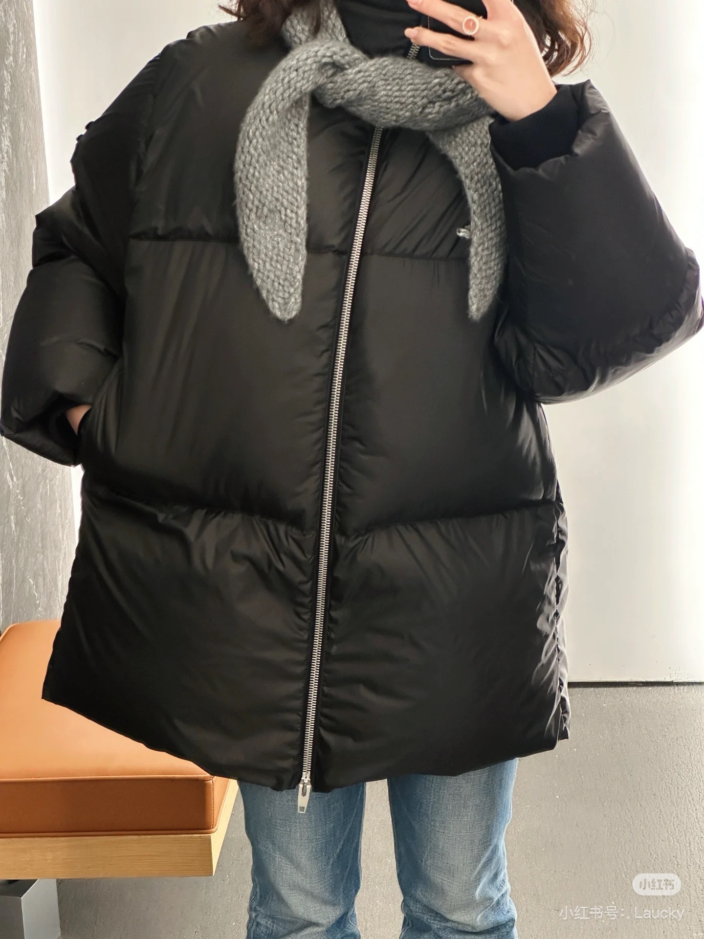 셀린느(CELINE) 블랙 루즈핏 구스다운 패딩 점퍼 의류