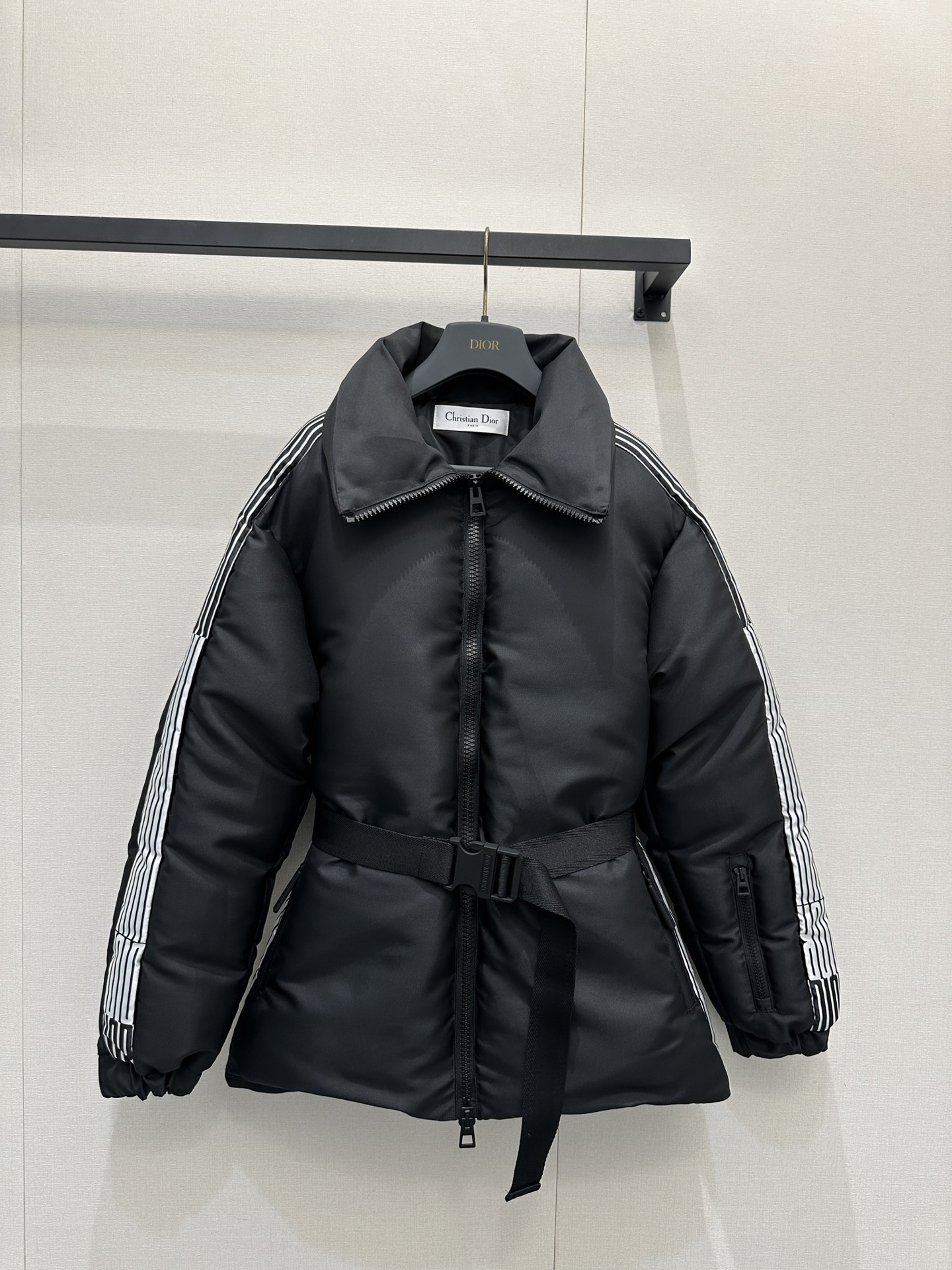 디올(Dior) 오블리크 벨티드 패딩 점퍼 자켓 재킷 의류