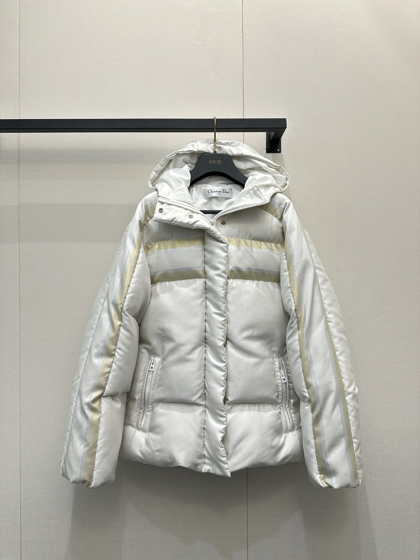 디올(Dior) 오블리크 벨티드 푸퍼 패딩 점퍼 의류