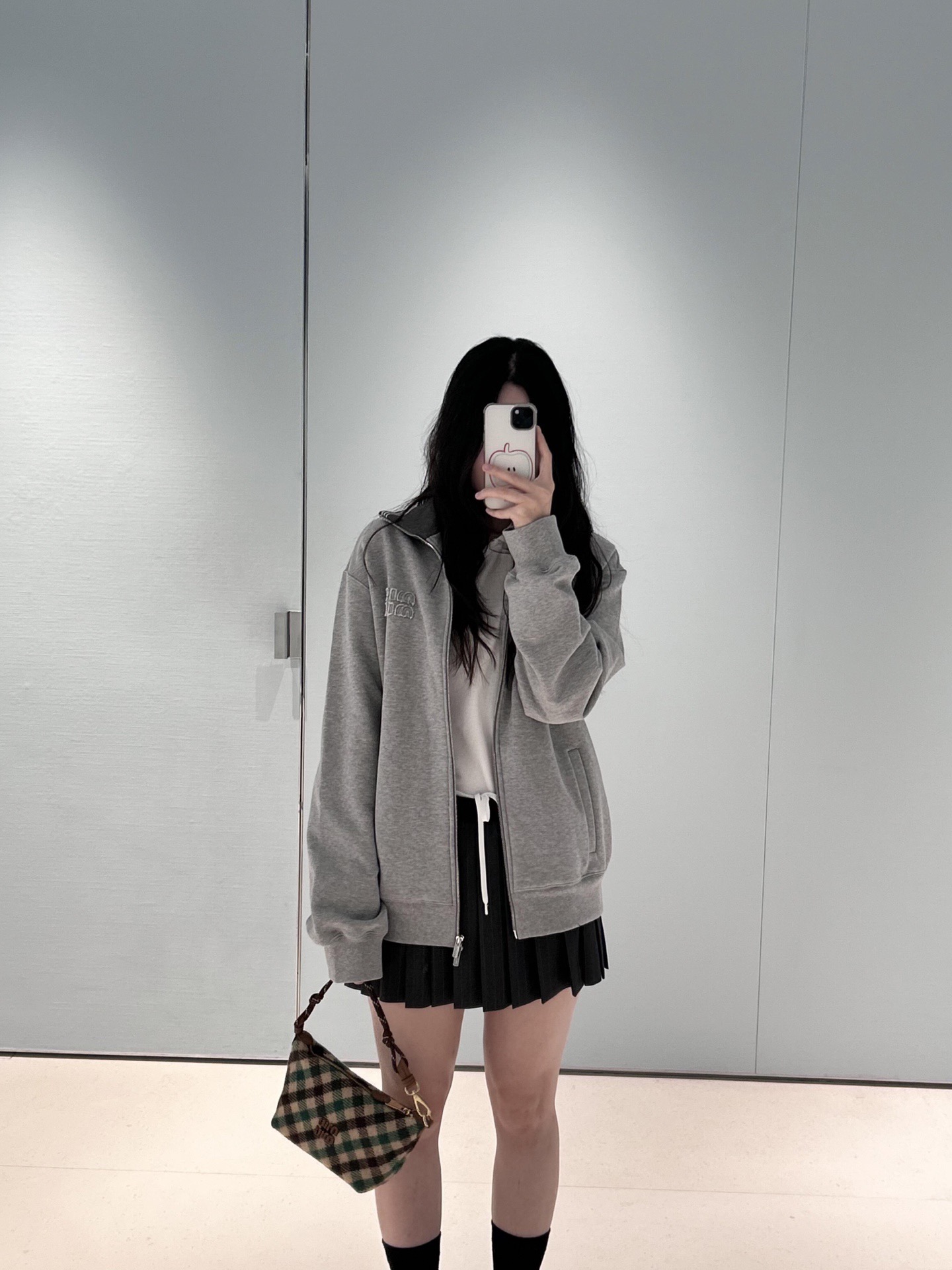 miumiu 미우미우 레터링 패치 릴랙스 카라 집업 자켓 재킷 의류