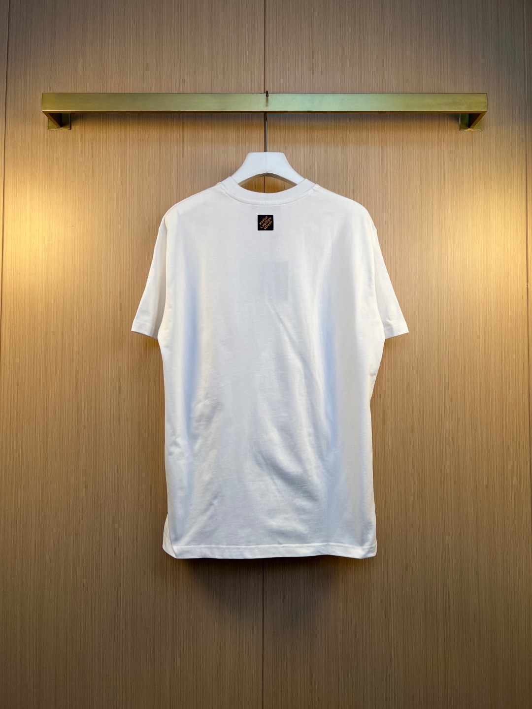 루이비통(LV) 자수 반소매 티셔츠 의류