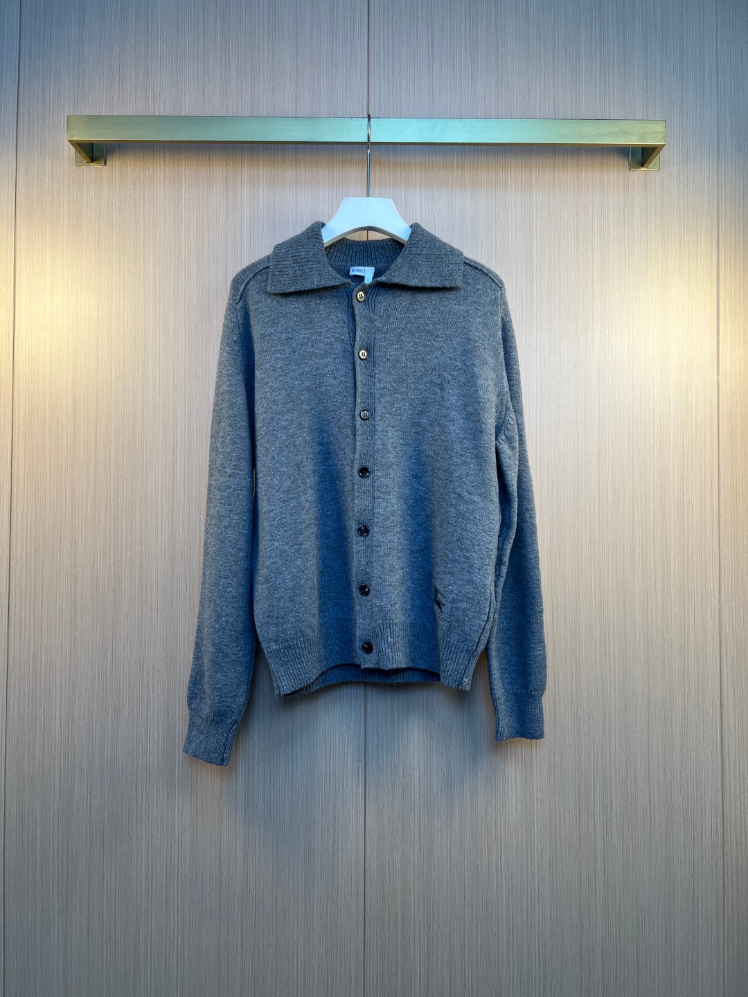 버버리(BURBERRY) 칼라 엘보 패치 캐시미어 가디건 의류