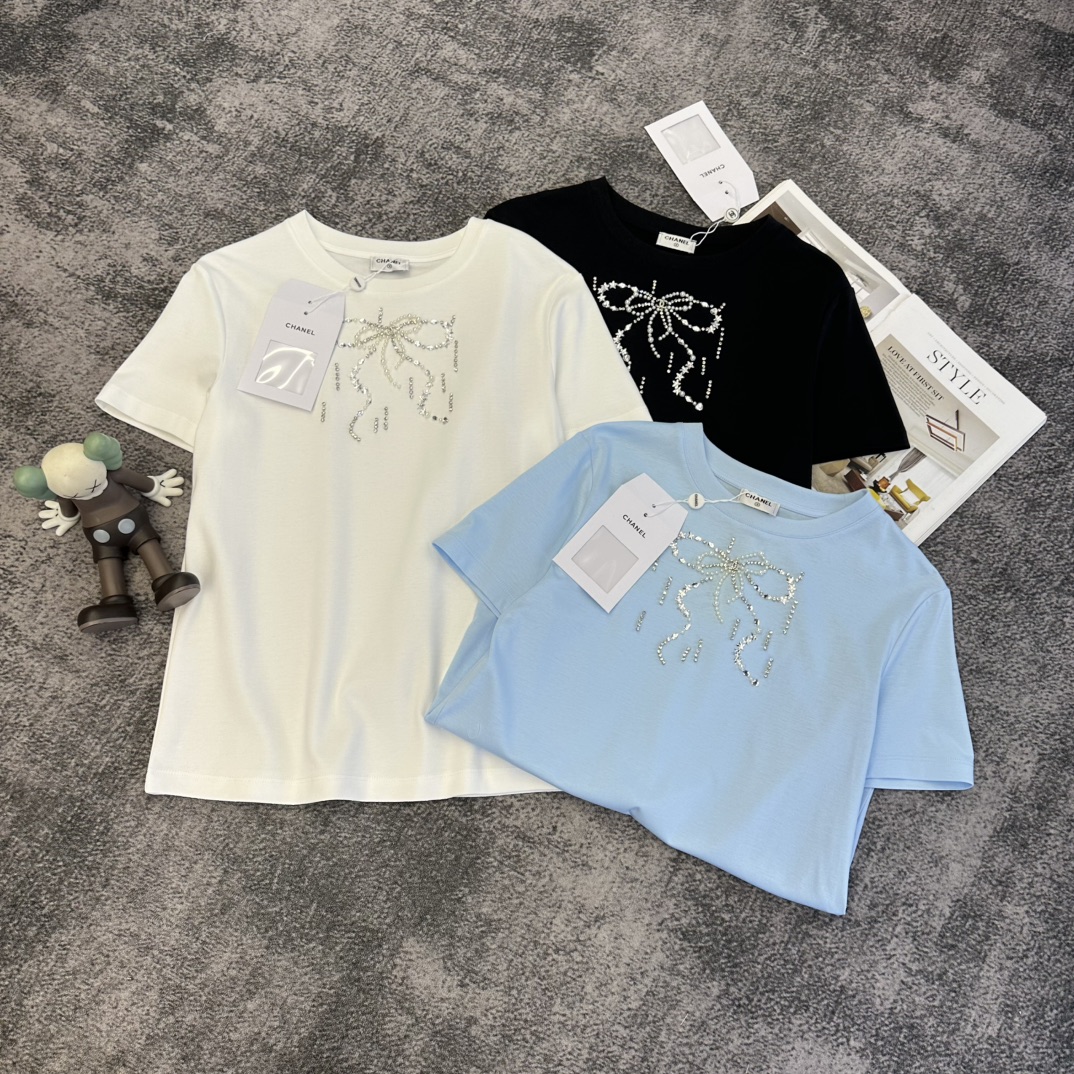 Chanel 샤넬 시그니처 로고 반팔 티셔츠 의류