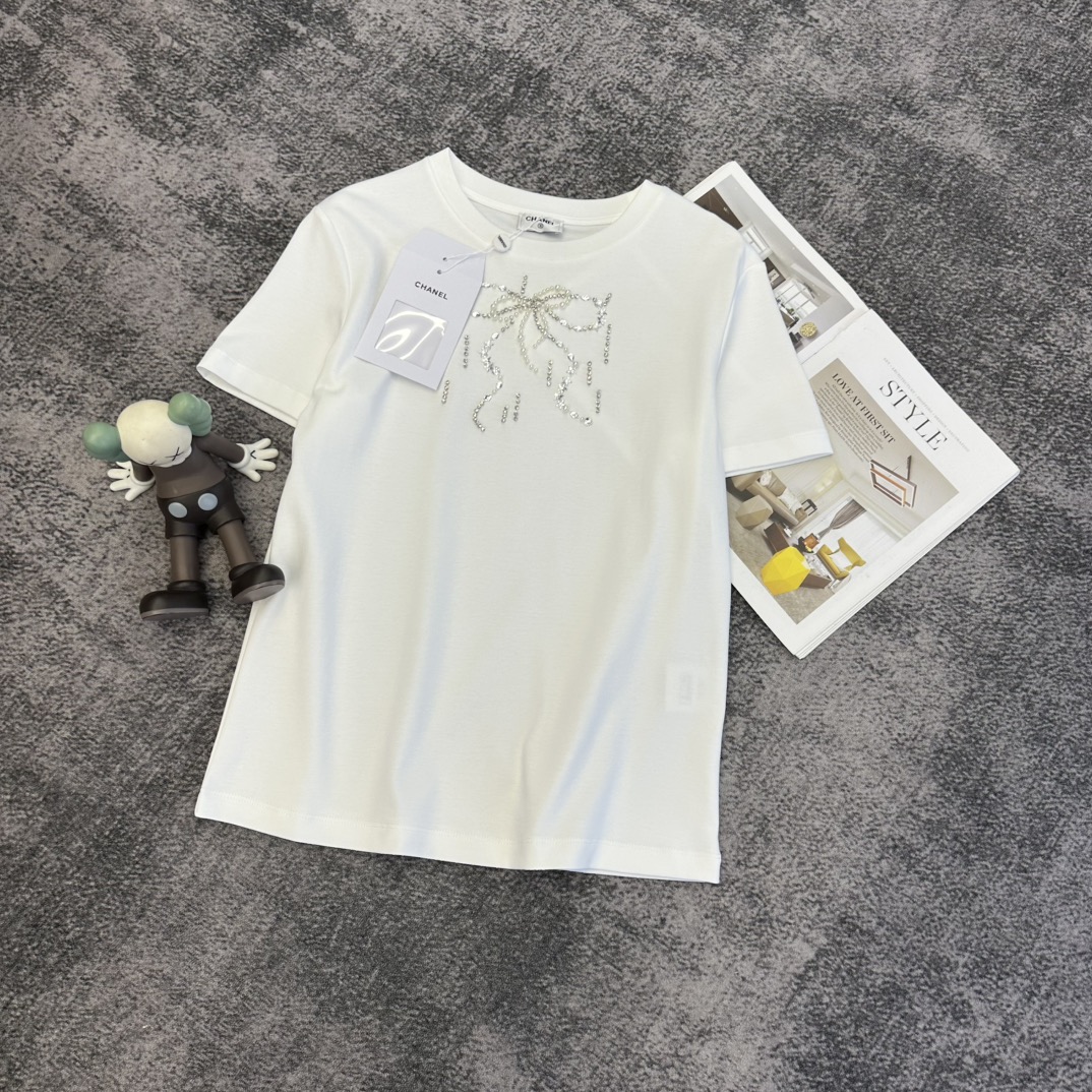 Chanel 샤넬 시그니처 로고 반팔 티셔츠 의류