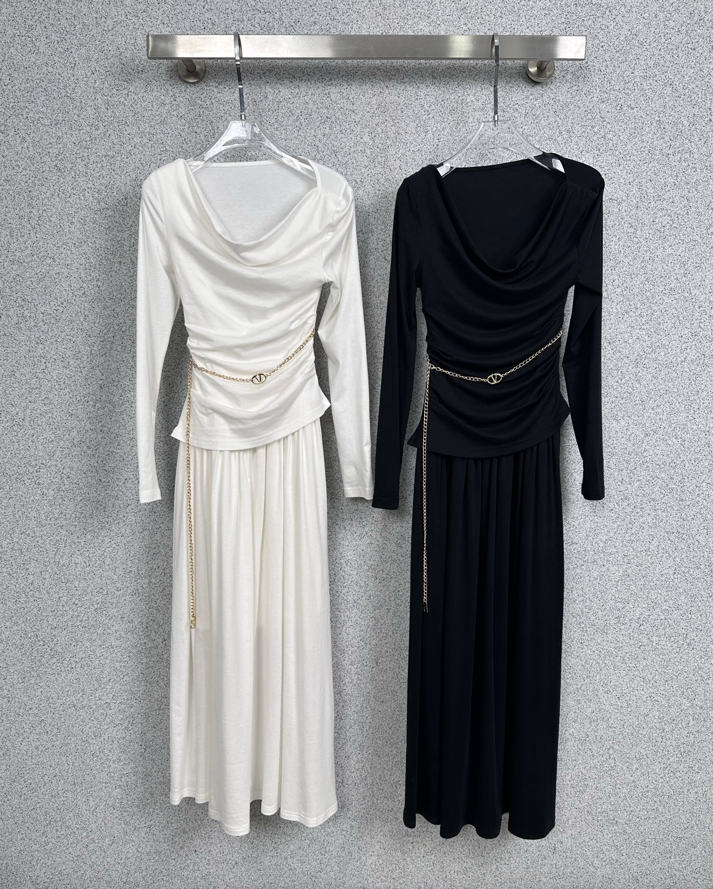 Valentino 발렌티노 카울넥 체인 포인트 원피스 의류