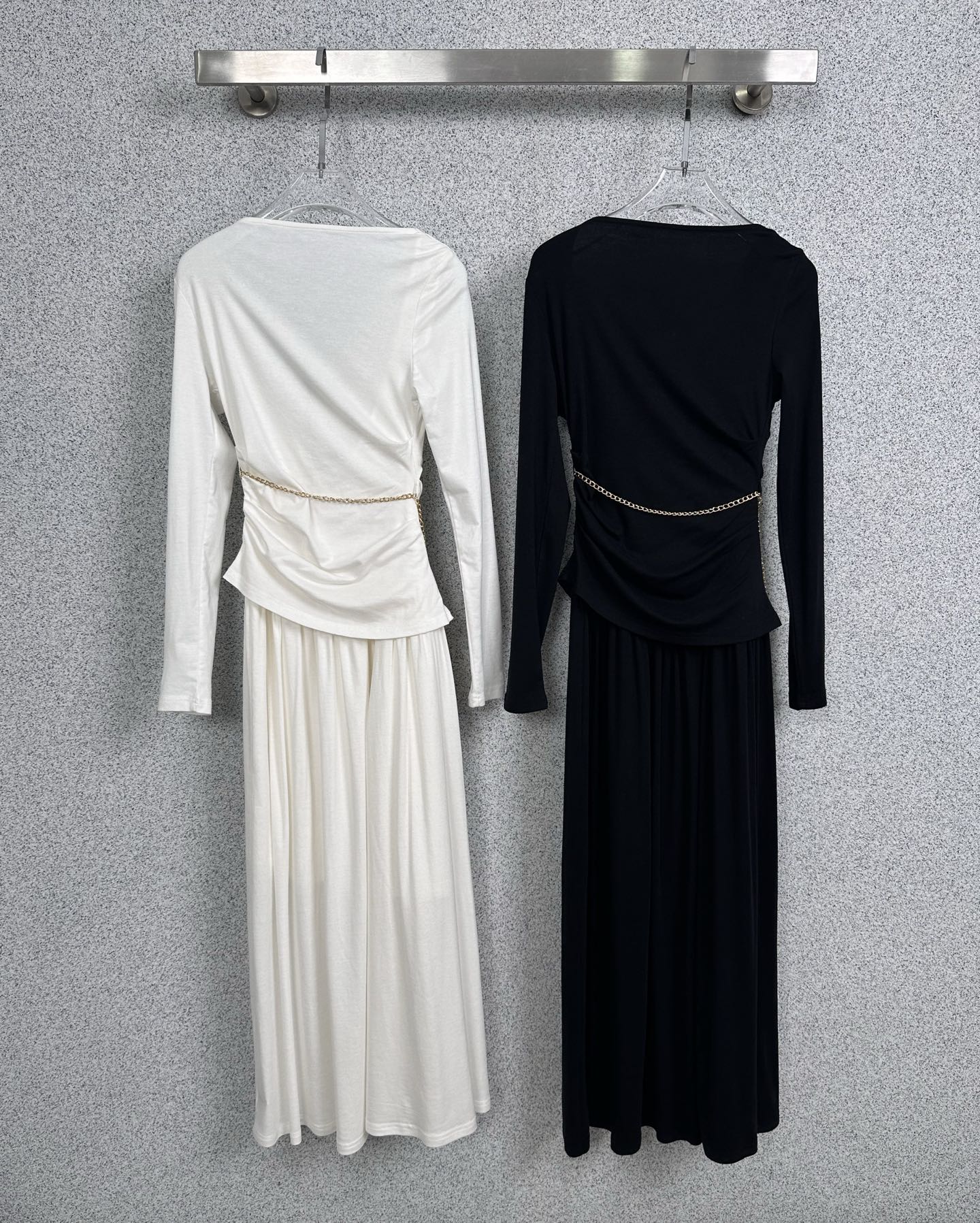 Valentino 발렌티노 카울넥 체인 포인트 원피스 의류