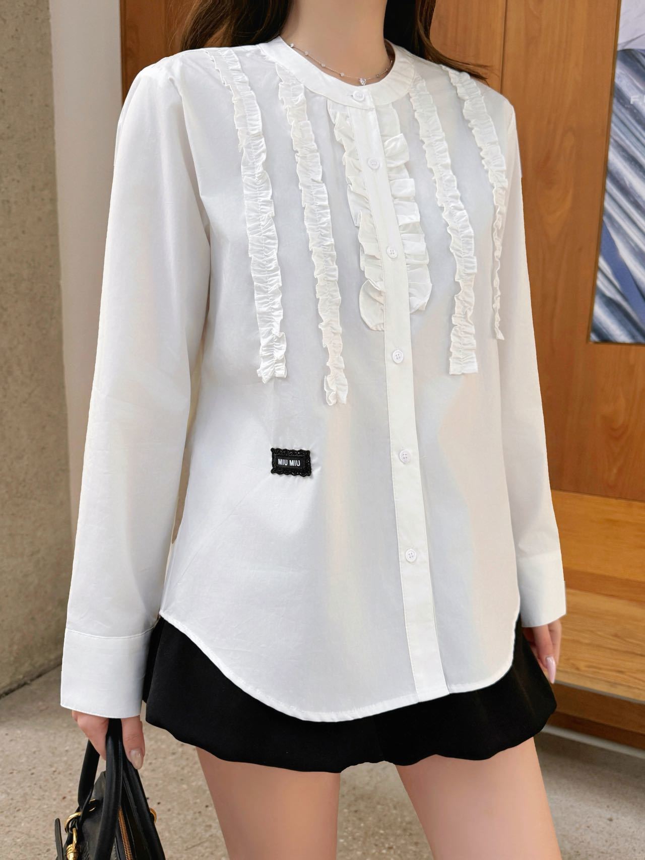 miumiu 미우미우 프리폴 입체 커팅 럭셔리 셔츠 의류