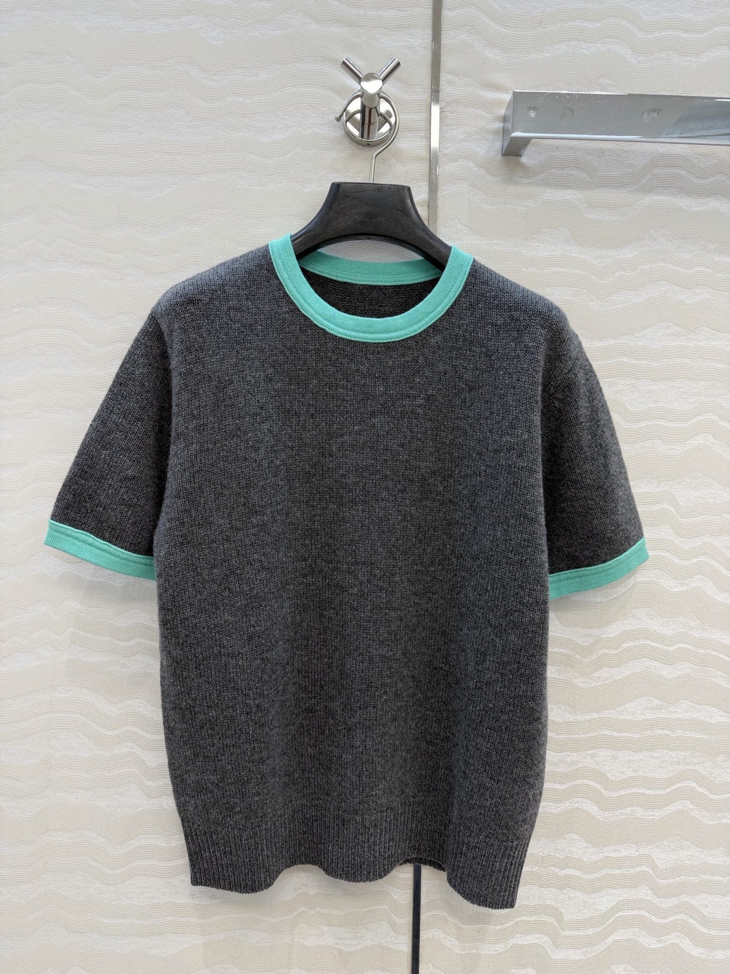 PRADA 프라다 캐시미어 배색 링거 반팔 니트 의류