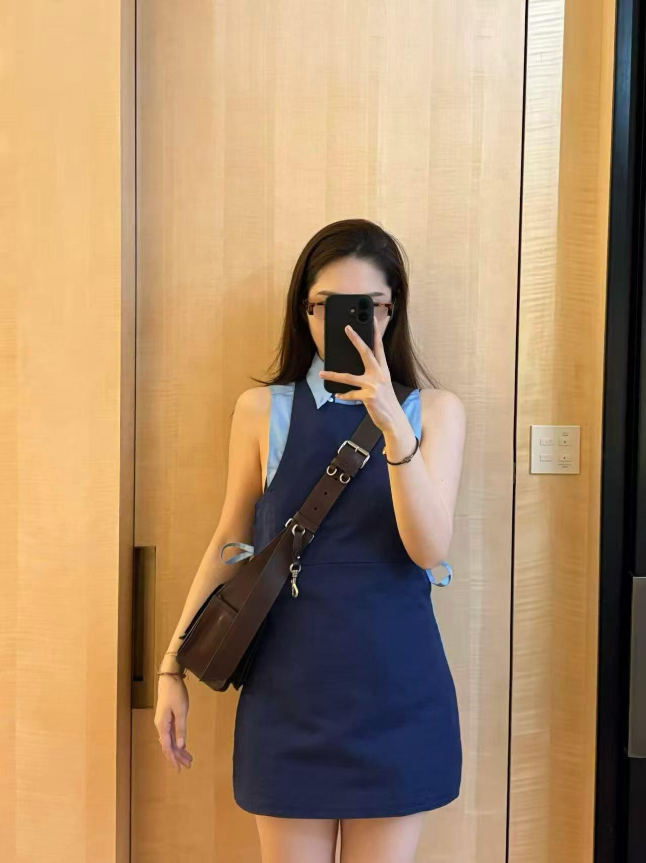 miumiu 미우미우 런웨이 크로스 스트랩 A라인 원피스 의류