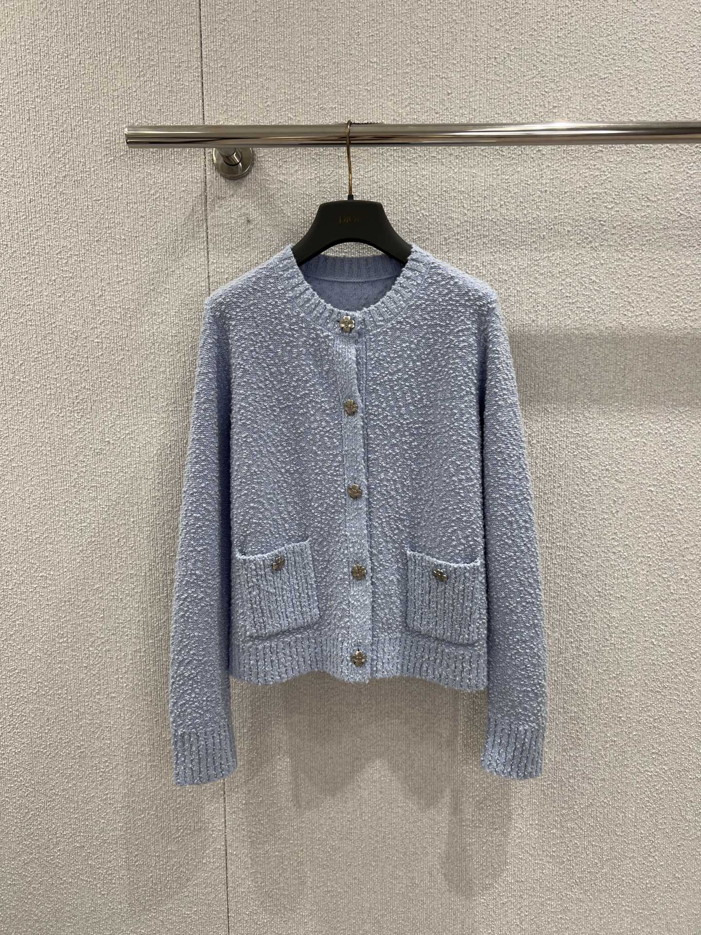 Dior 디올 텍스처 플라워 버튼 가디건 의류