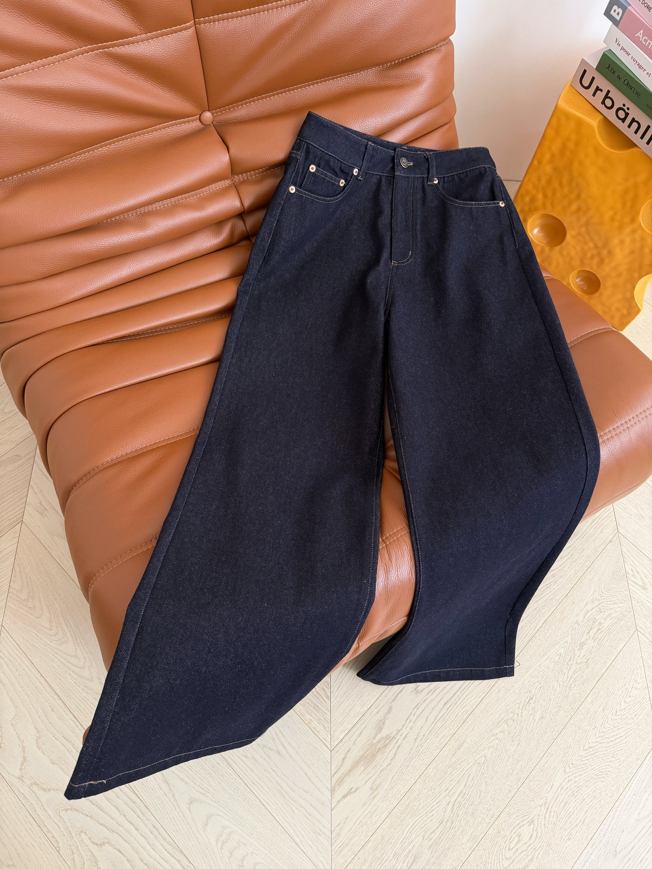 Valentino 발렌티노 V 메탈 포인트 데님 팬츠 바지 의류