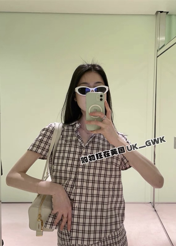PRADA 프라다 레트로 체크 배색 세미 크롭 반팔 셔츠 의류