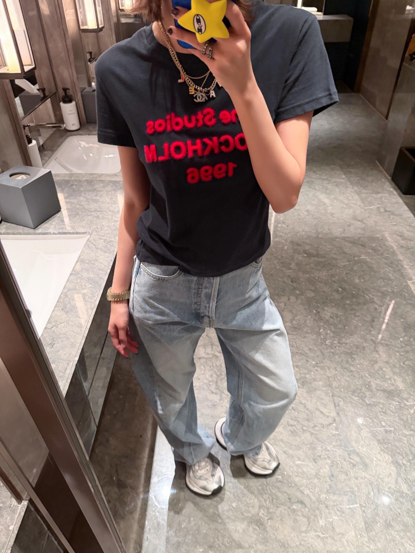 아크네 스튜디오(Acne Studios) 1996 입체 로고 크롭 반팔 티셔츠 의류