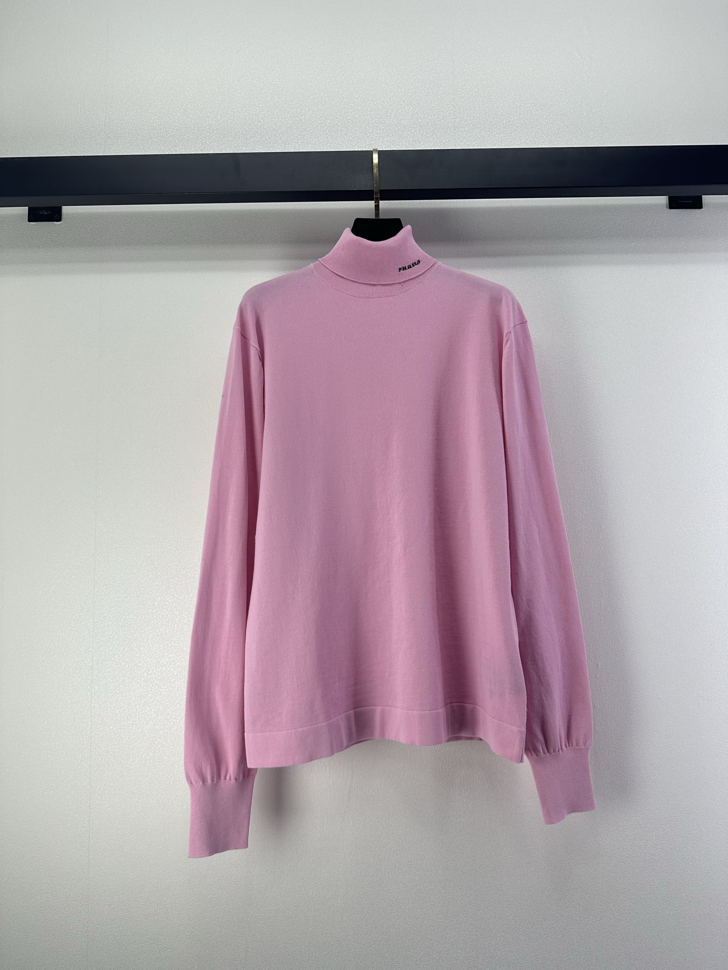 PRADA 프라다 소프트 멜로우 핑크 하이넥 터틀넥 긴팔 니트 의류