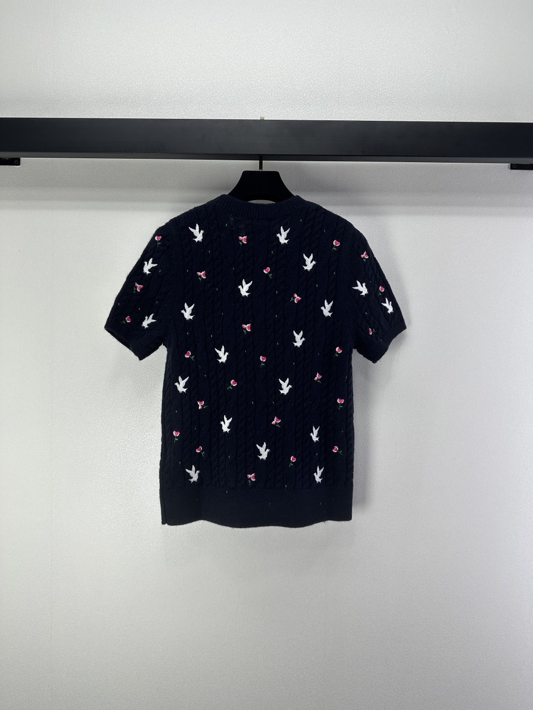 Dior CD 디올 스트로베리(딸기) 자수 포인트 니트 반팔 의류