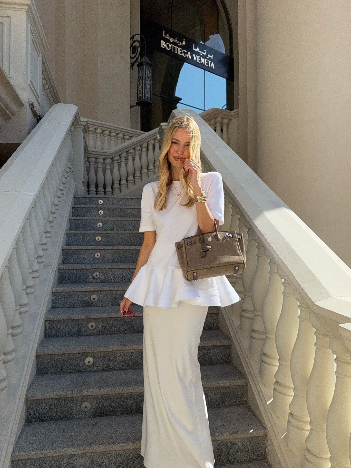 ALAIA 알라이아 더블 레이어 셔링 화이트 믹스 텍스처 펩플럼 티셔츠 의류