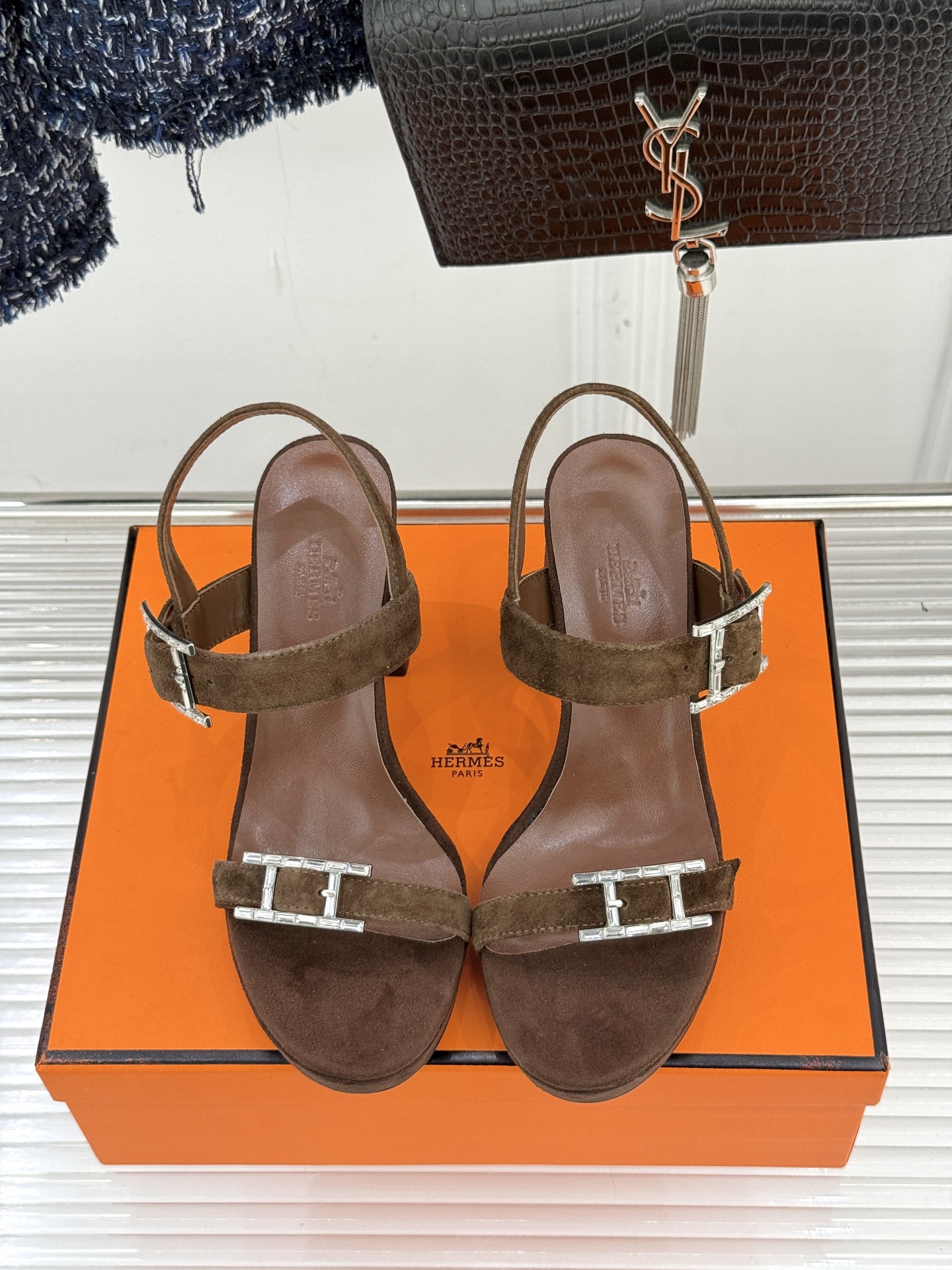 에르메스(HERMES) 더블 H 버클 플랫폼 하이힐 샌들 신발