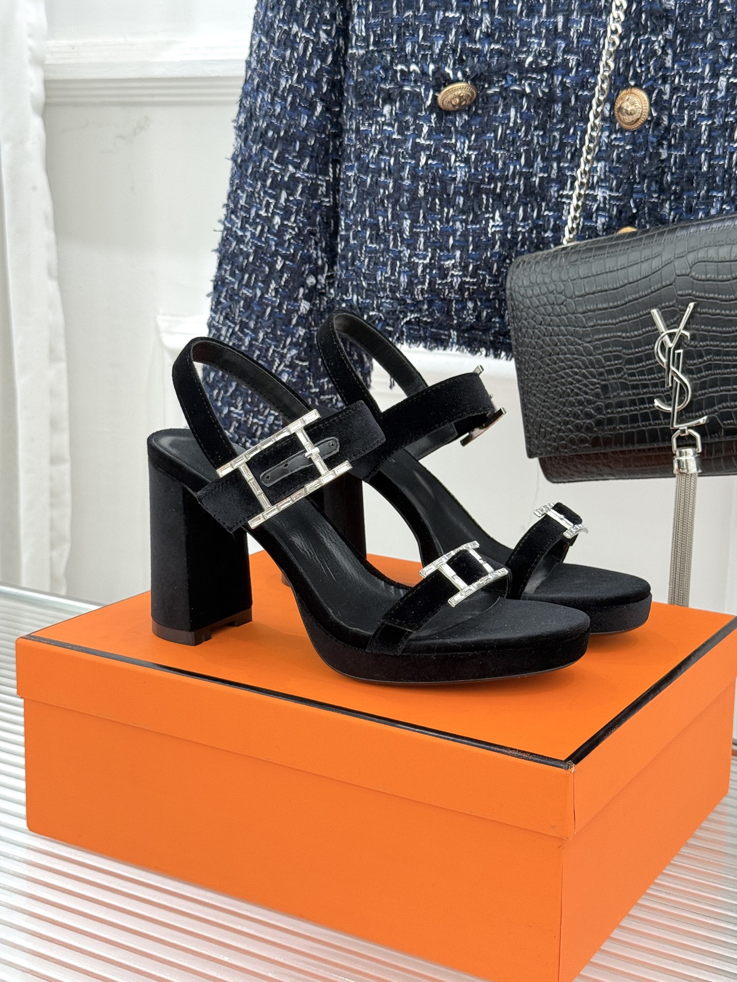 에르메스(HERMES) 더블 H 버클 플랫폼 하이힐 샌들 신발