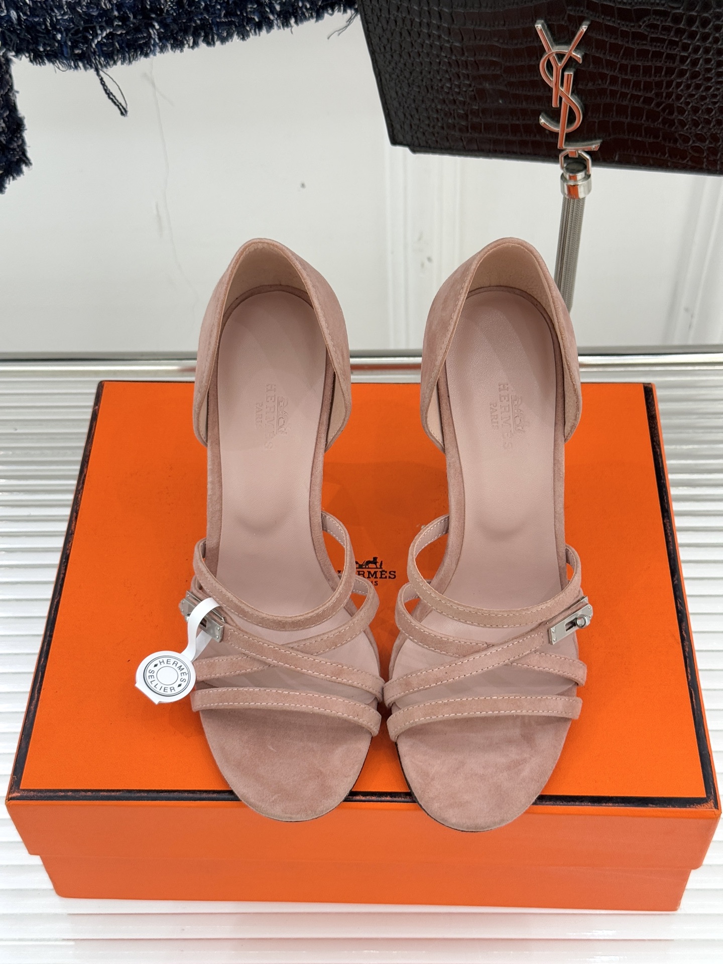 에르메스(HERMES) 켈리 버클 스트랩 하이힐 샌들 신발