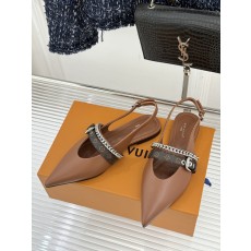 루이비통(LV) 체인 포인티드 토 캣힐 샌들 신발