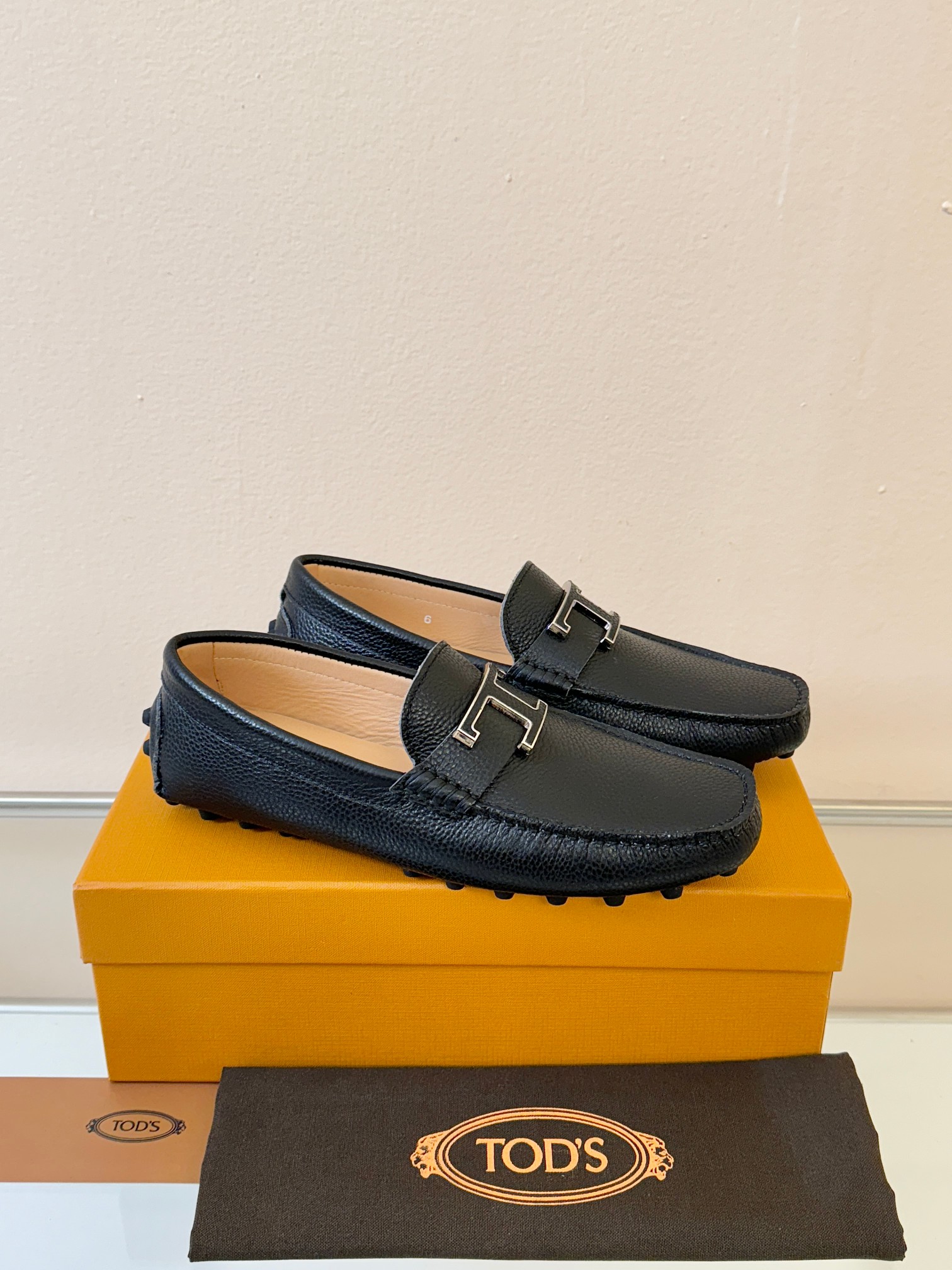 토즈(Tods) '남성 클래식 그레인 레더 드라이빙 슈즈' 로퍼 구두 신발