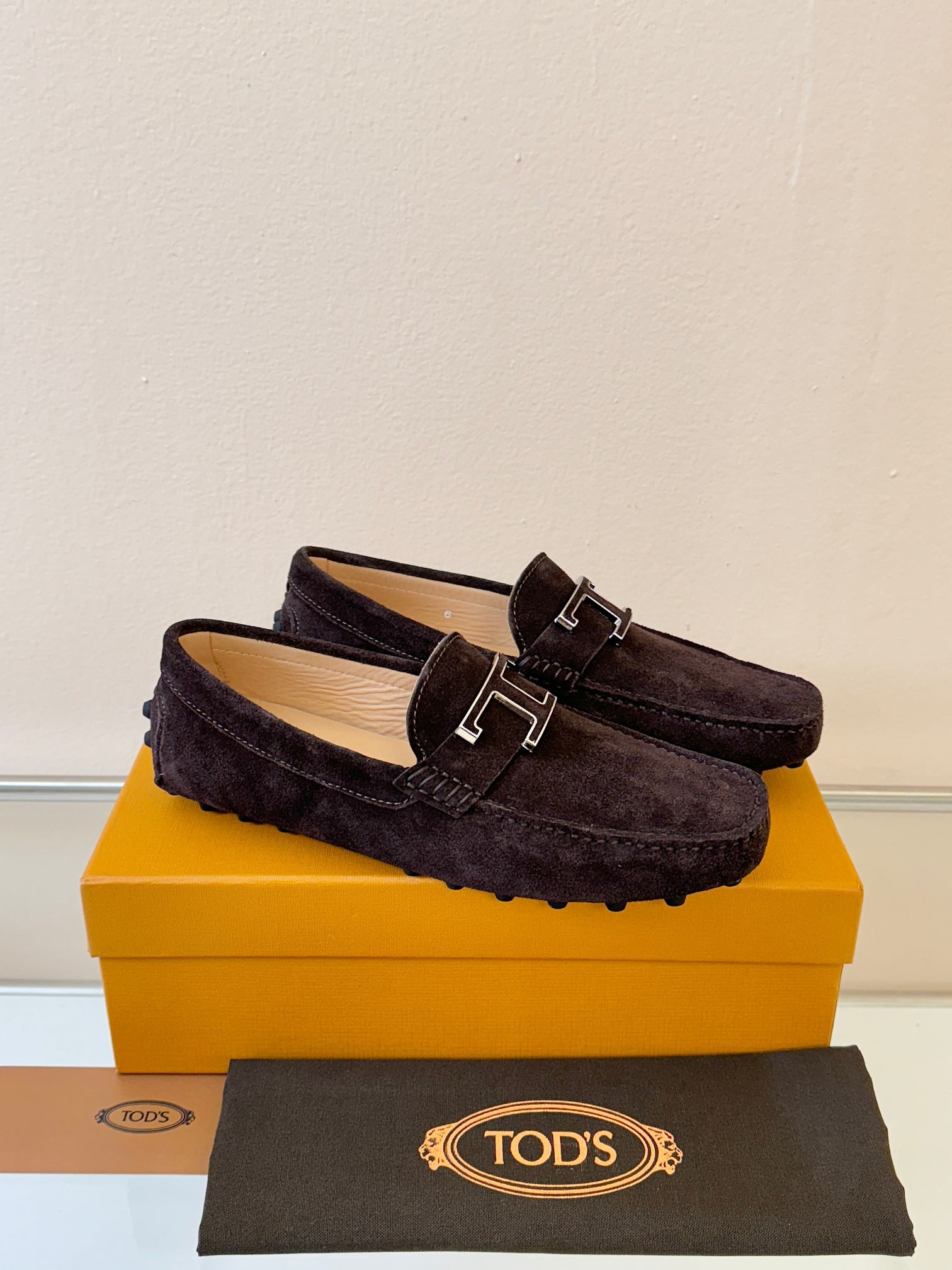 토즈(Tods) '남성 스웨이드 드라이빙 슈즈' 로퍼 구두 신발