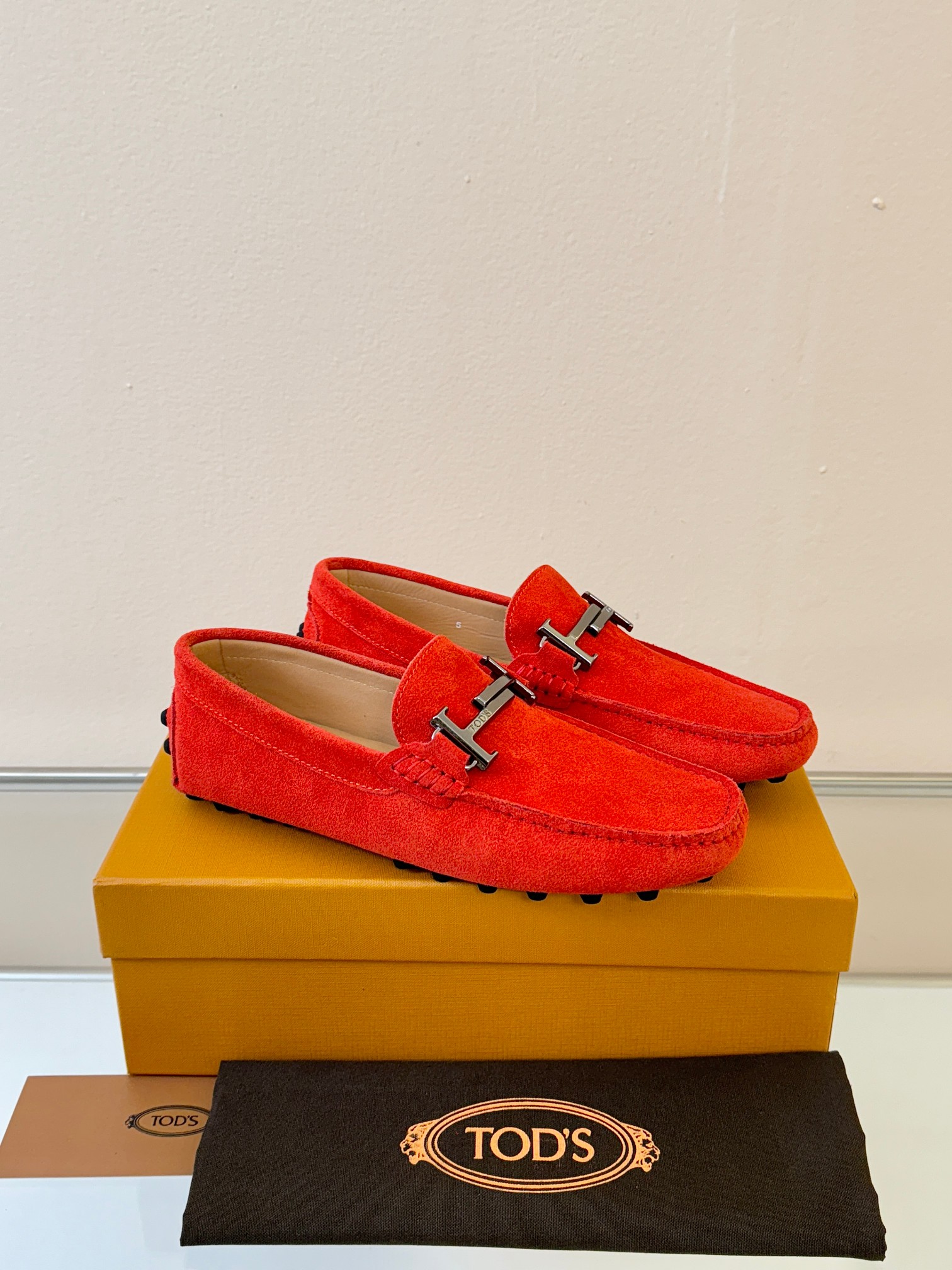 토즈(Tods) '남성 스웨이드 드라이빙 슈즈' 로퍼 구두 신발