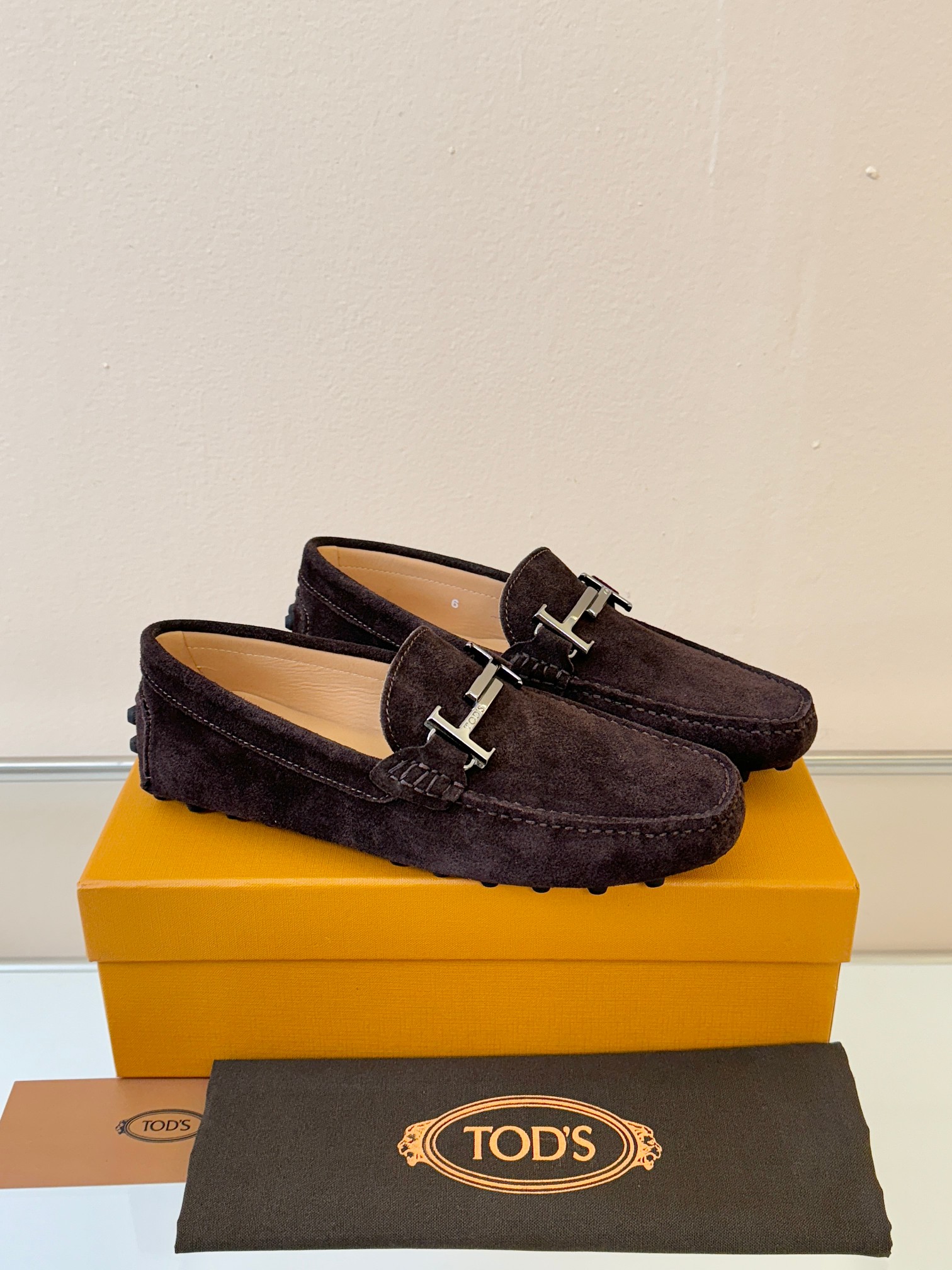 토즈(Tods) '남성 스웨이드 드라이빙 슈즈' 로퍼 구두 신발