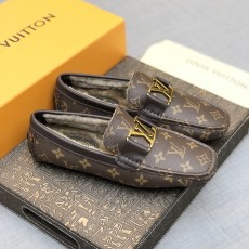 루이비통(Louis Vuitton) LV 남성 윈터 모노그램 무스탕 슈즈 로퍼 구두 신발