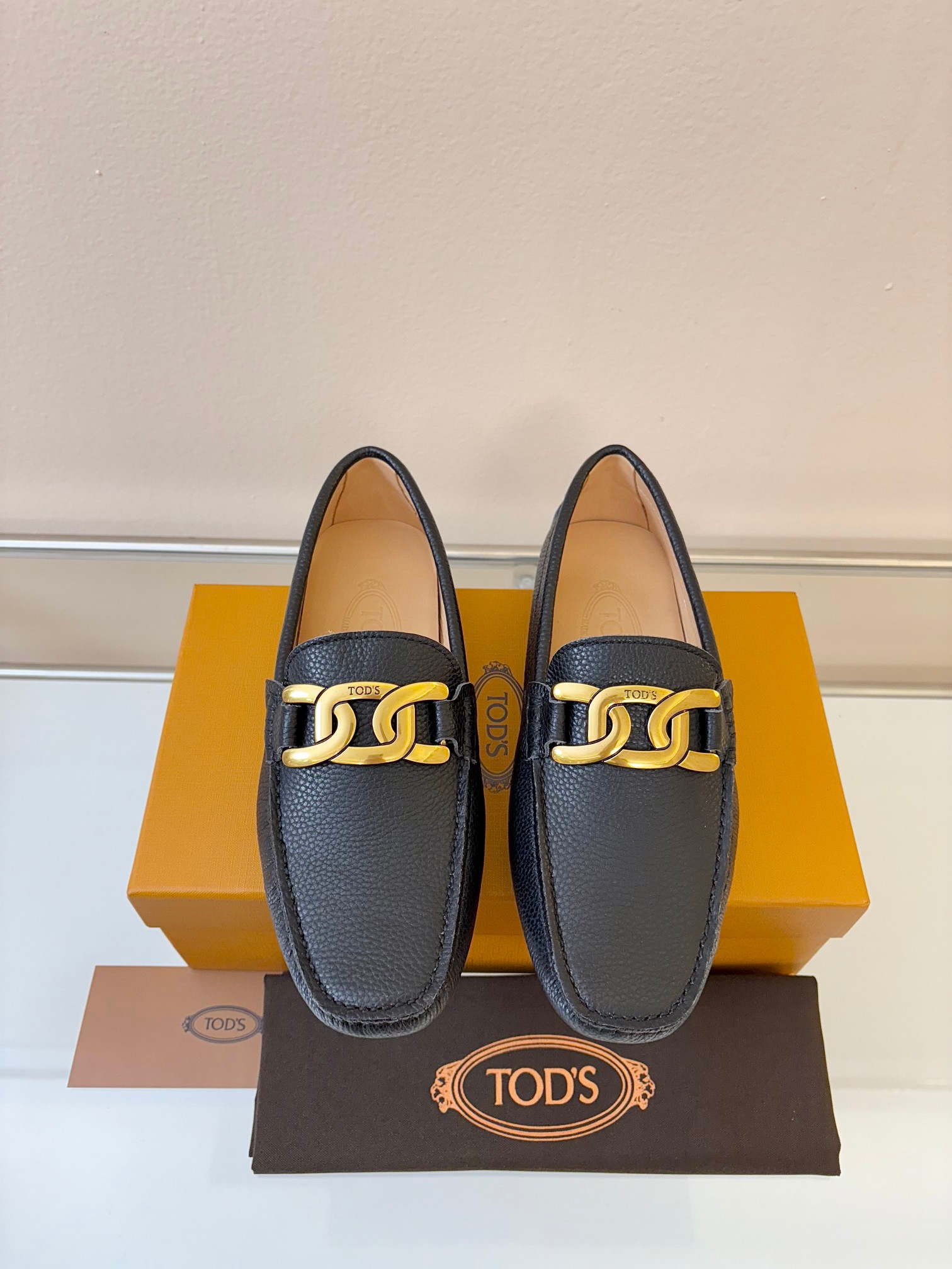 토즈(Tods) ‘남성 드라이빙 슈즈 로퍼 구두 신발