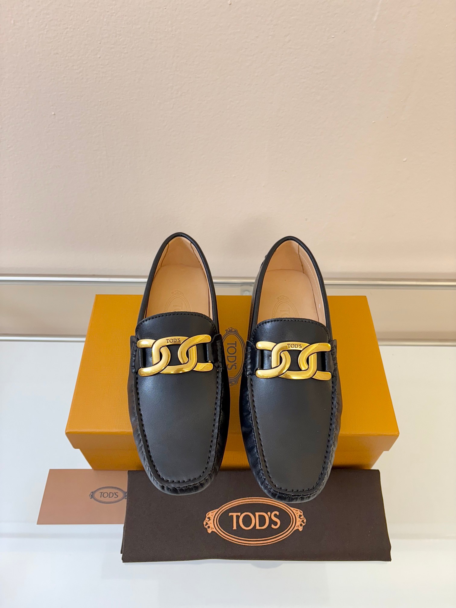 토즈(Tods) ‘남성 드라이빙 슈즈 로퍼 구두 신발