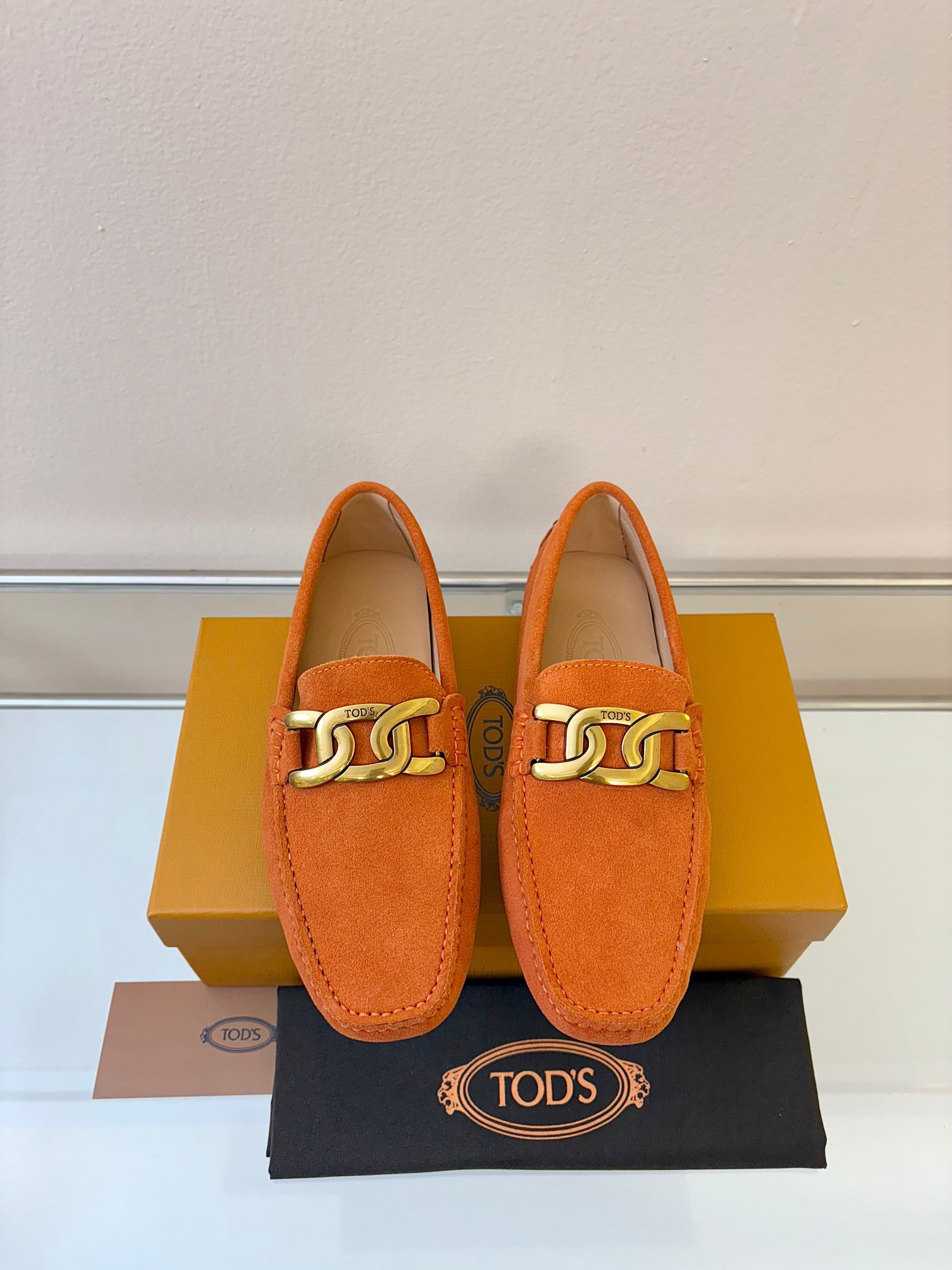 토즈(Tods) ‘남성 드라이빙 슈즈 로퍼 구두 신발