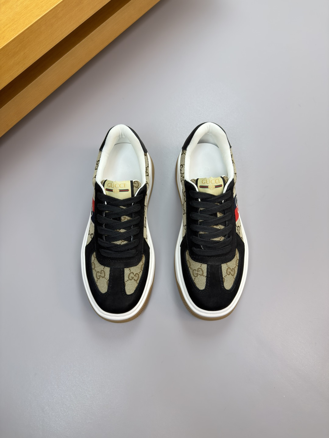 구찌(GUCCI) 프리미엄 스웨이드 콤비 런너 스니커즈 신발